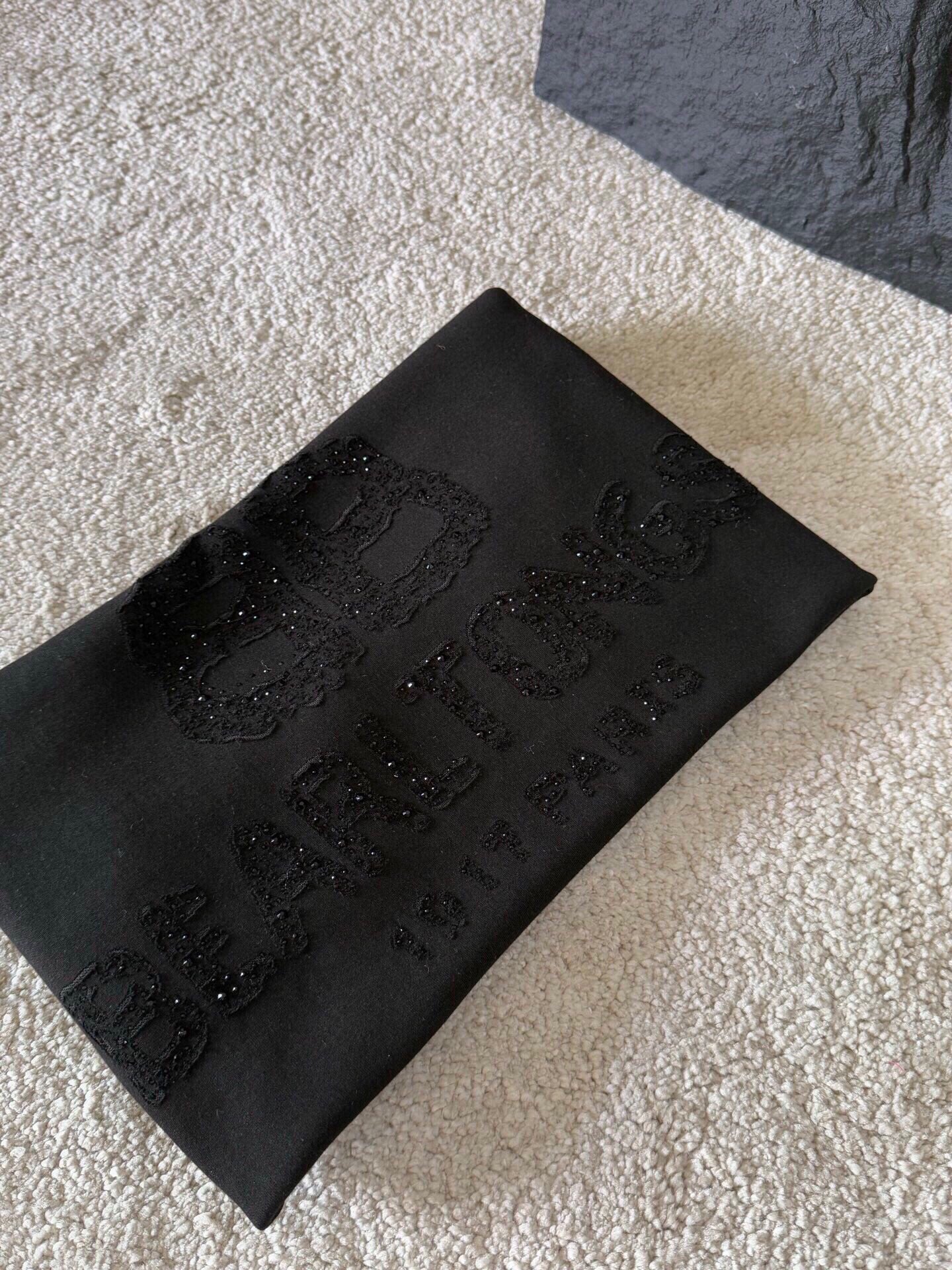 LuxluxHouse Best Quality Clothes Balenciaga T-shirt