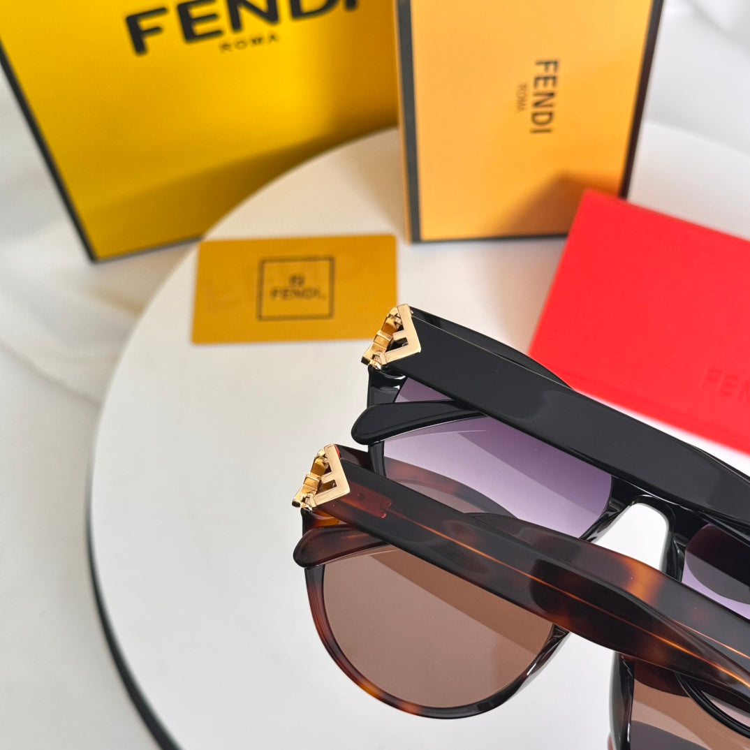 LuxluxHouse Best Quality Glasses Fendi