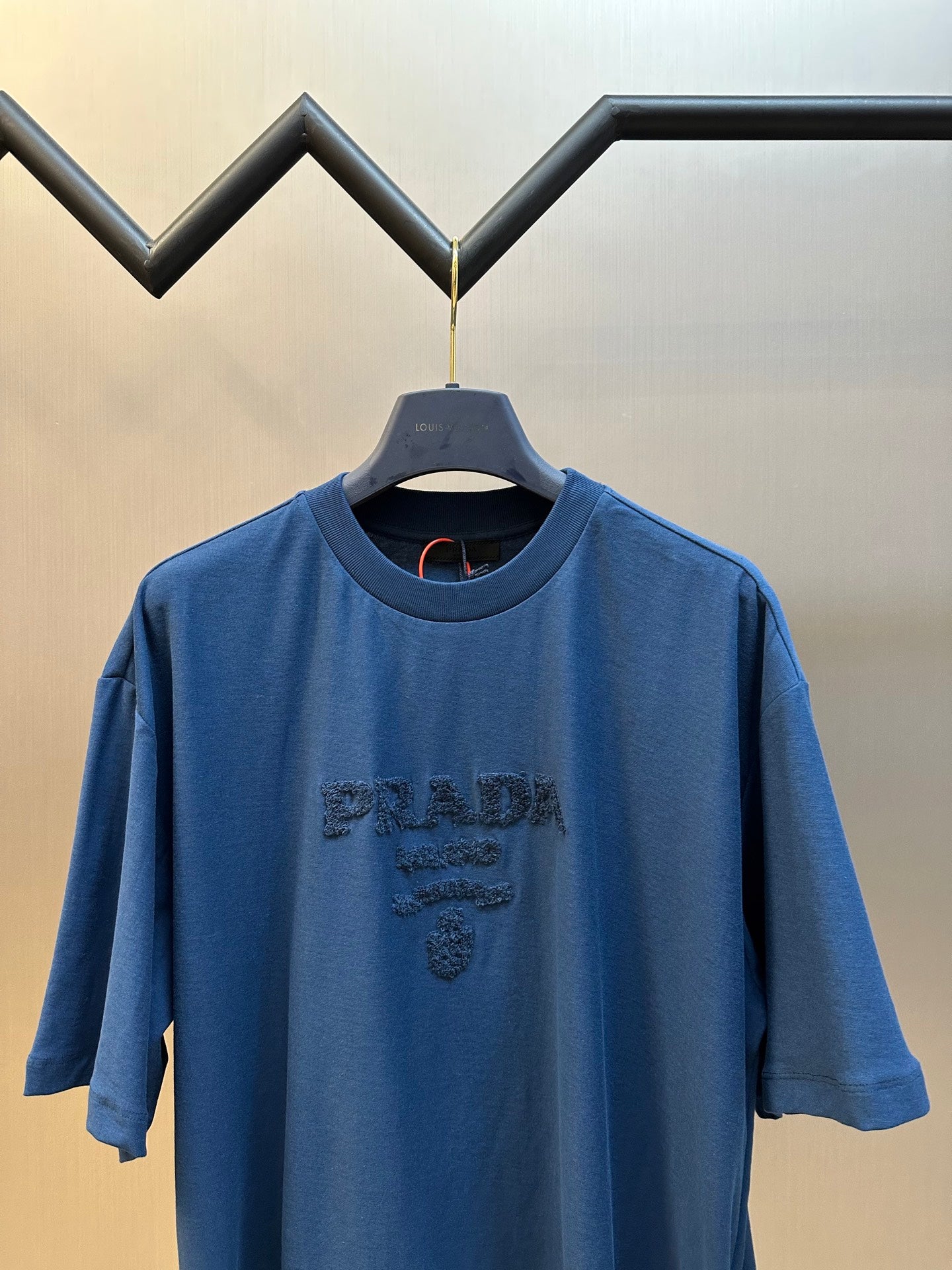 LuxluxHouse Best Quality Clothes T-shirt Prada