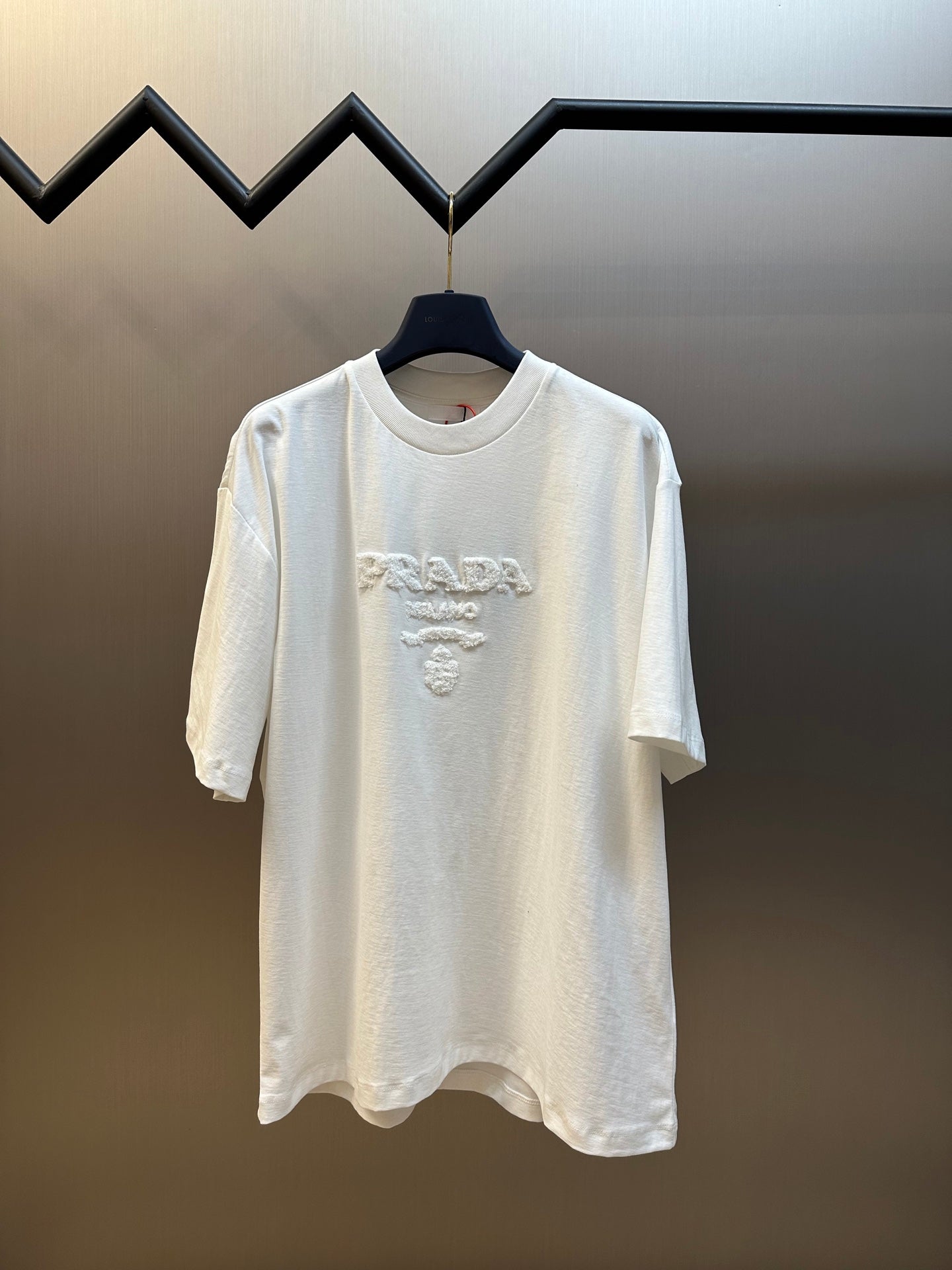 LuxluxHouse Best Quality Clothes T-shirt Prada