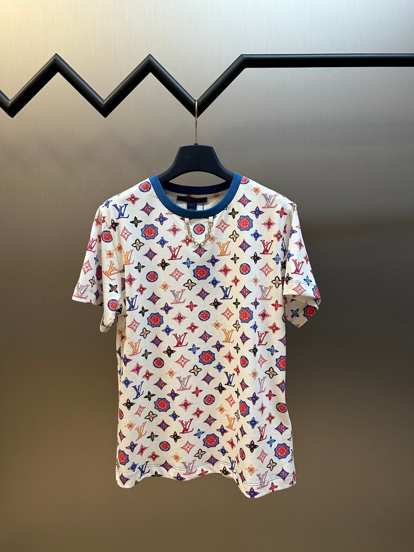 LuxluxHouse Best Quality Clothes T-shirt Louis Vuitton
