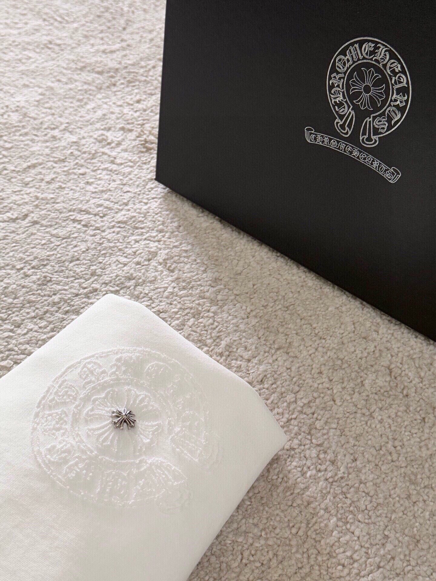 LuxluxHouse Best Quality Clothes Chrome Hearts T-shirt