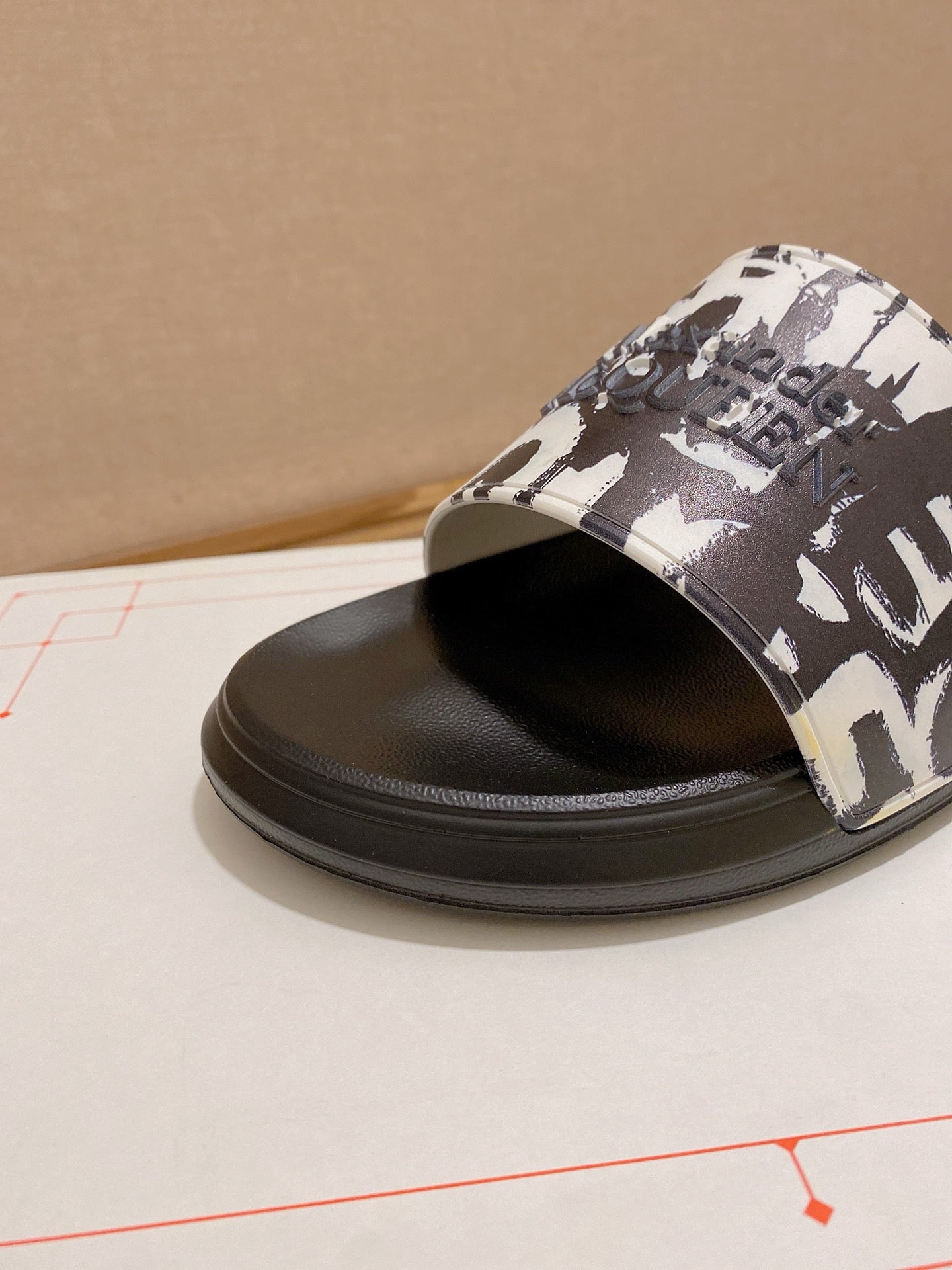 LuxluxHouse Best Quality Sandals Alexander McQueen