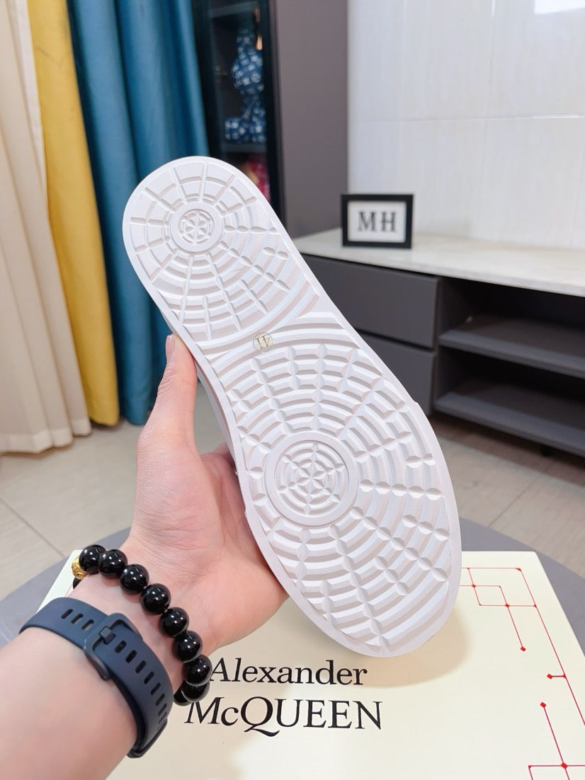 LuxluxHouse Best Quality Shoes Alexander McQueen