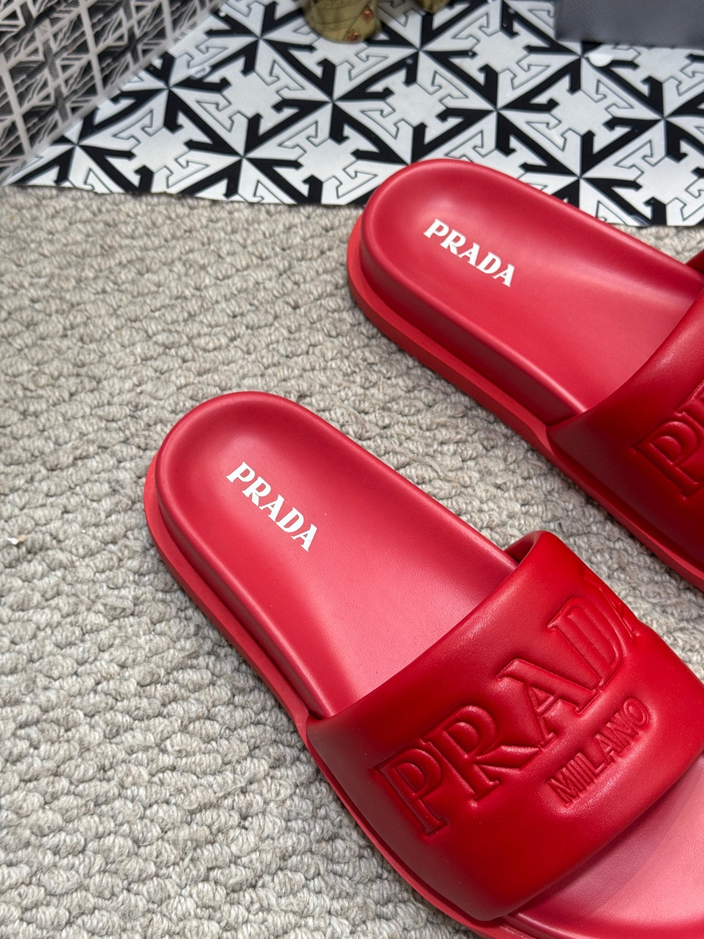 LuxluxHouse Best Quality Sandals Prada