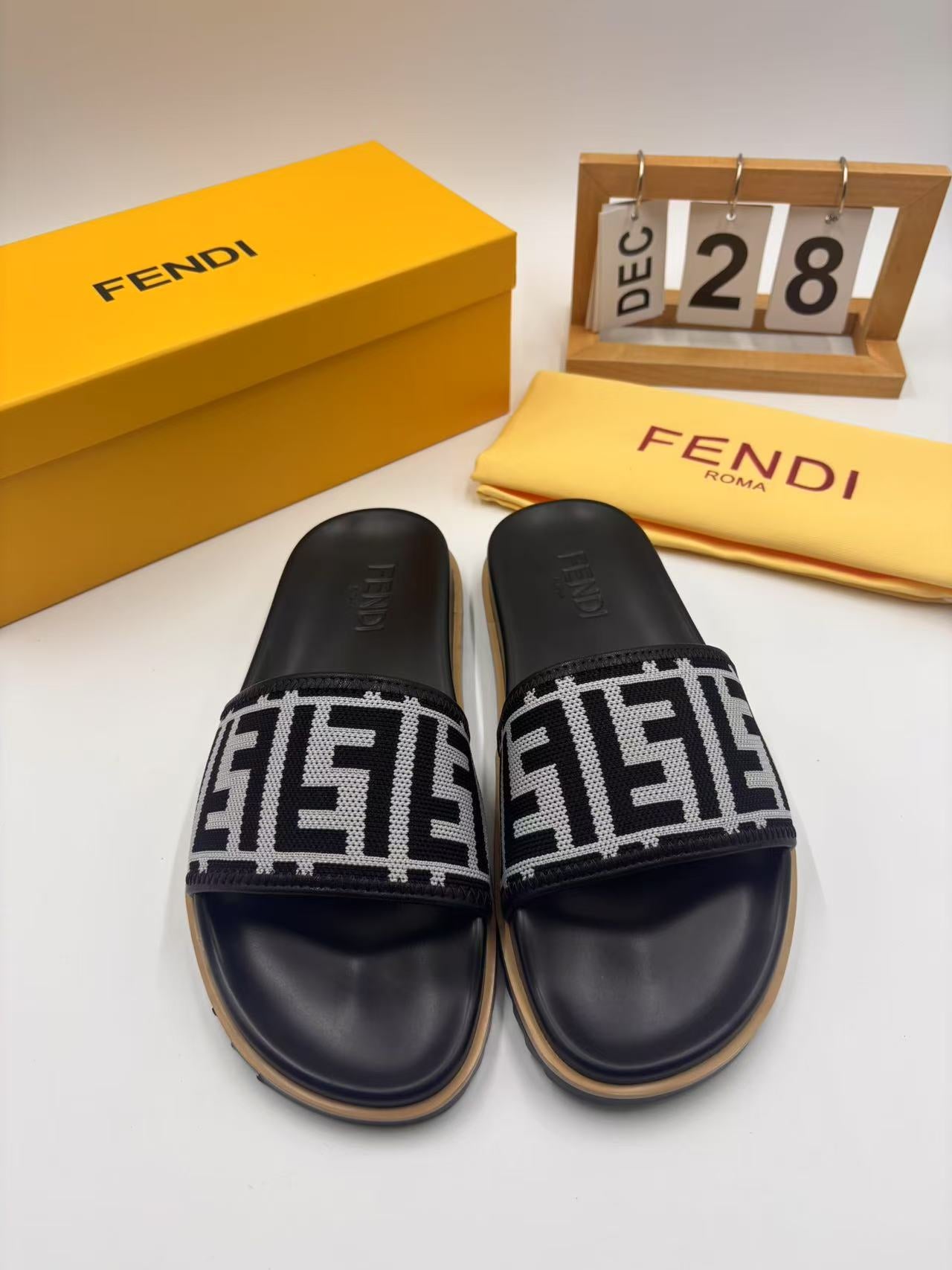 LuxluxHouse Best Quality Sandals Fendi