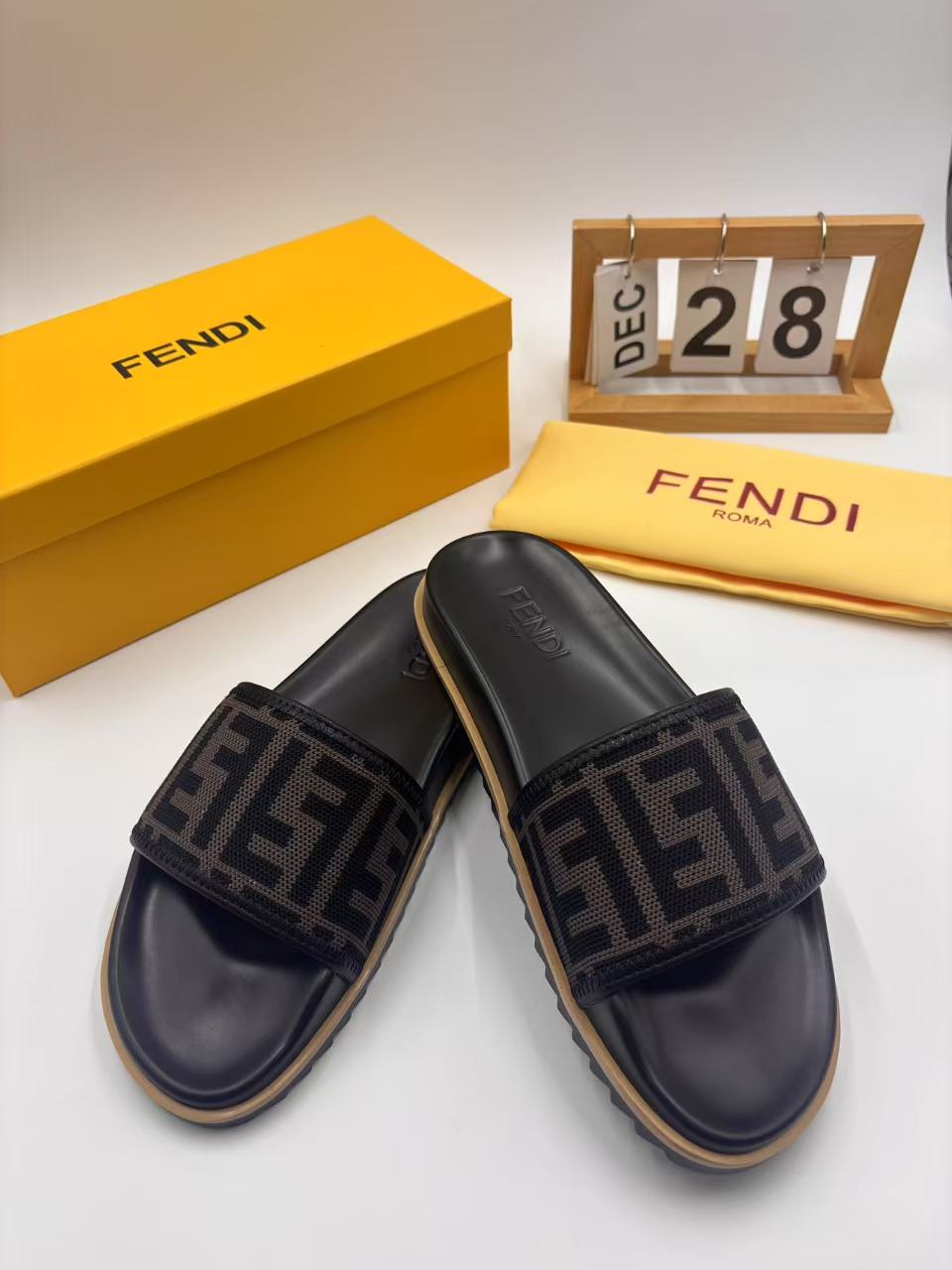LuxluxHouse Best Quality Sandals Fendi