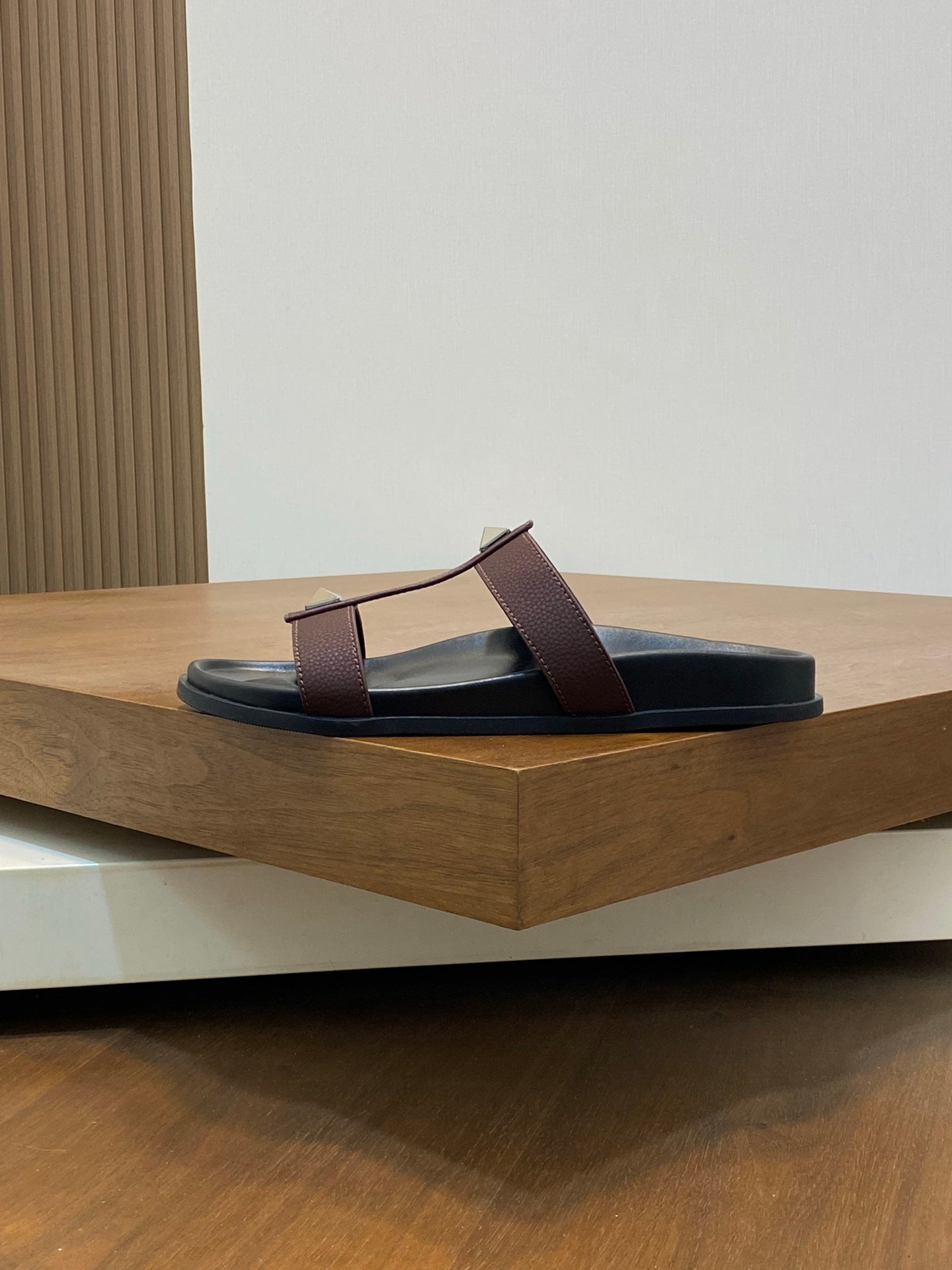 LuxluxHouse Best Quality Sandals Valentino