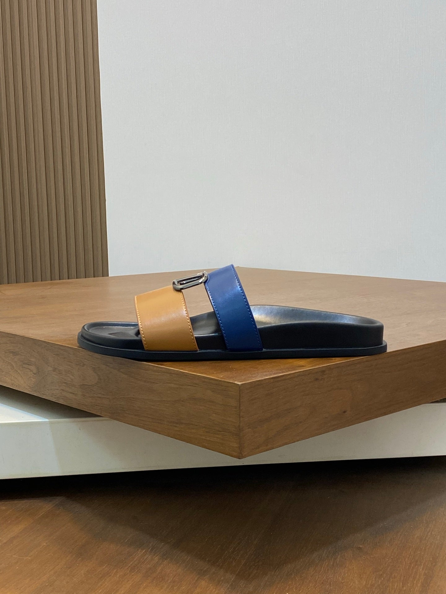 LuxluxHouse Best Quality Sandals Valentino