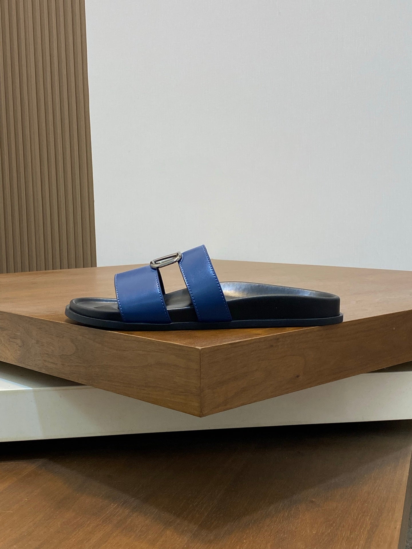 LuxluxHouse Best Quality Sandals Valentino