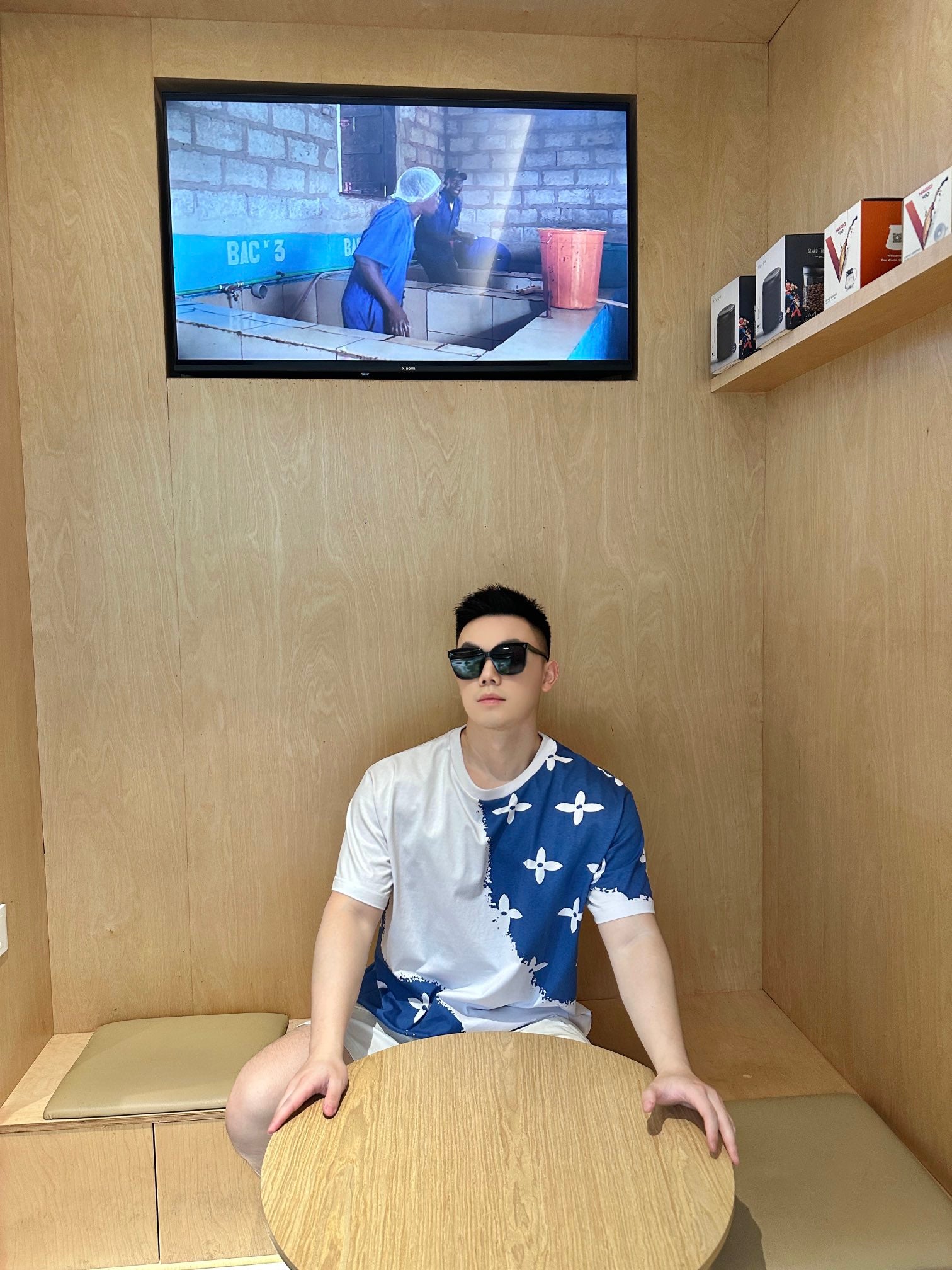 LuxluxHouse Best Quality Clothes T-shirt Louis Vuitton