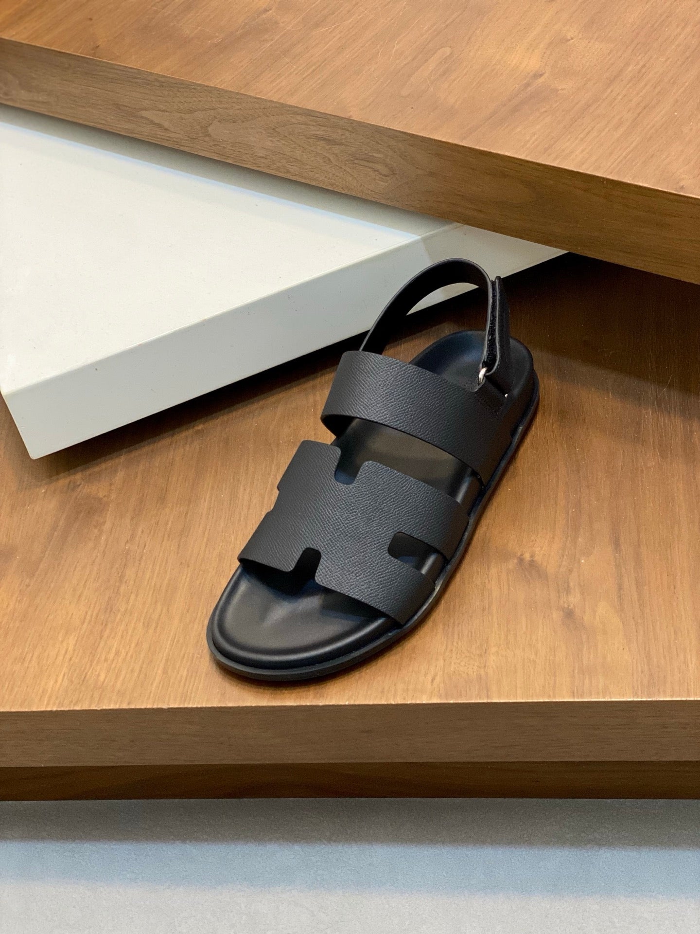 LuxluxHouse Best Quality Sandals Hermes