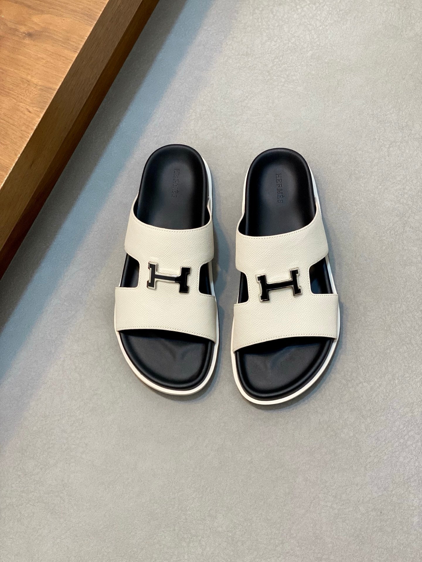 LuxluxHouse Best Quality Sandals Hermes