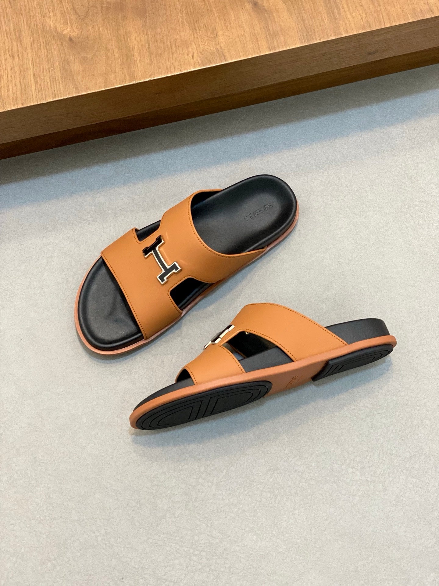 LuxluxHouse Best Quality Sandals Hermes