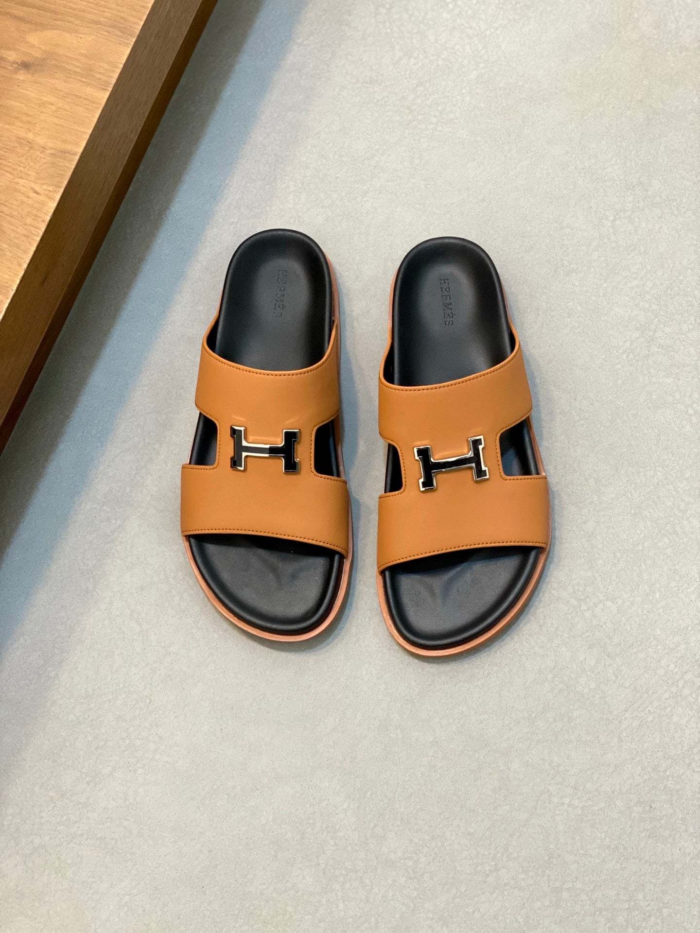 LuxluxHouse Best Quality Sandals Hermes