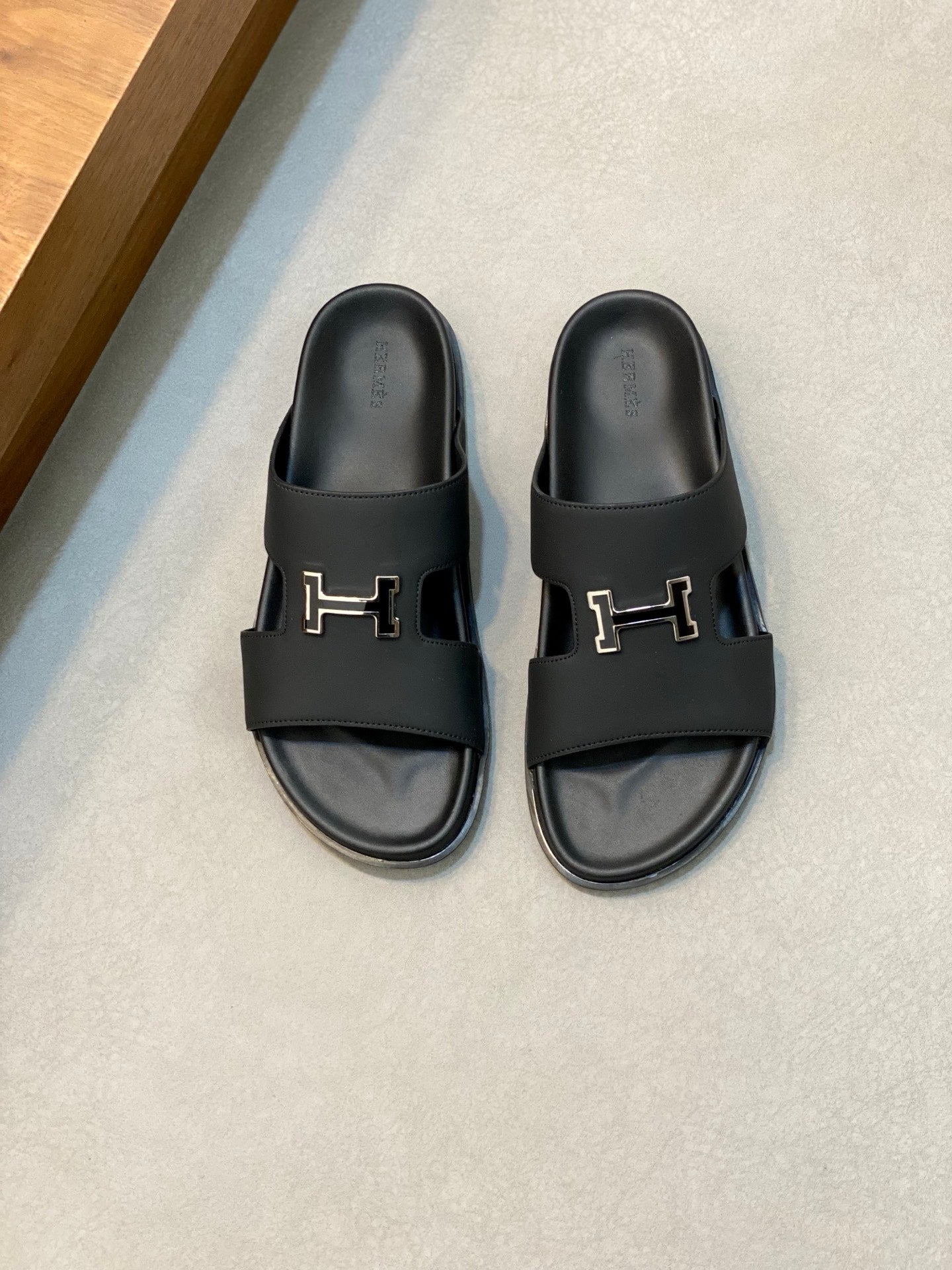 LuxluxHouse Best Quality Sandals Hermes