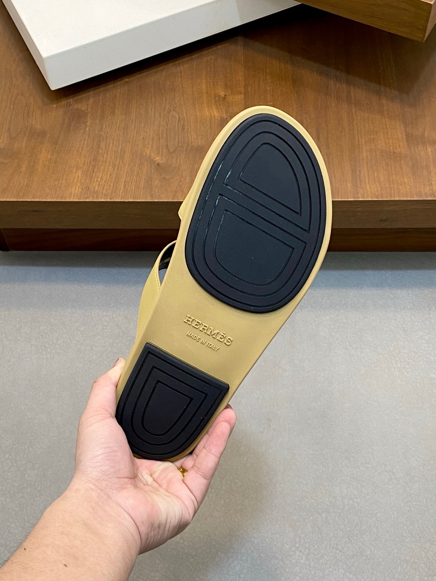 LuxluxHouse Best Quality Sandals Hermes