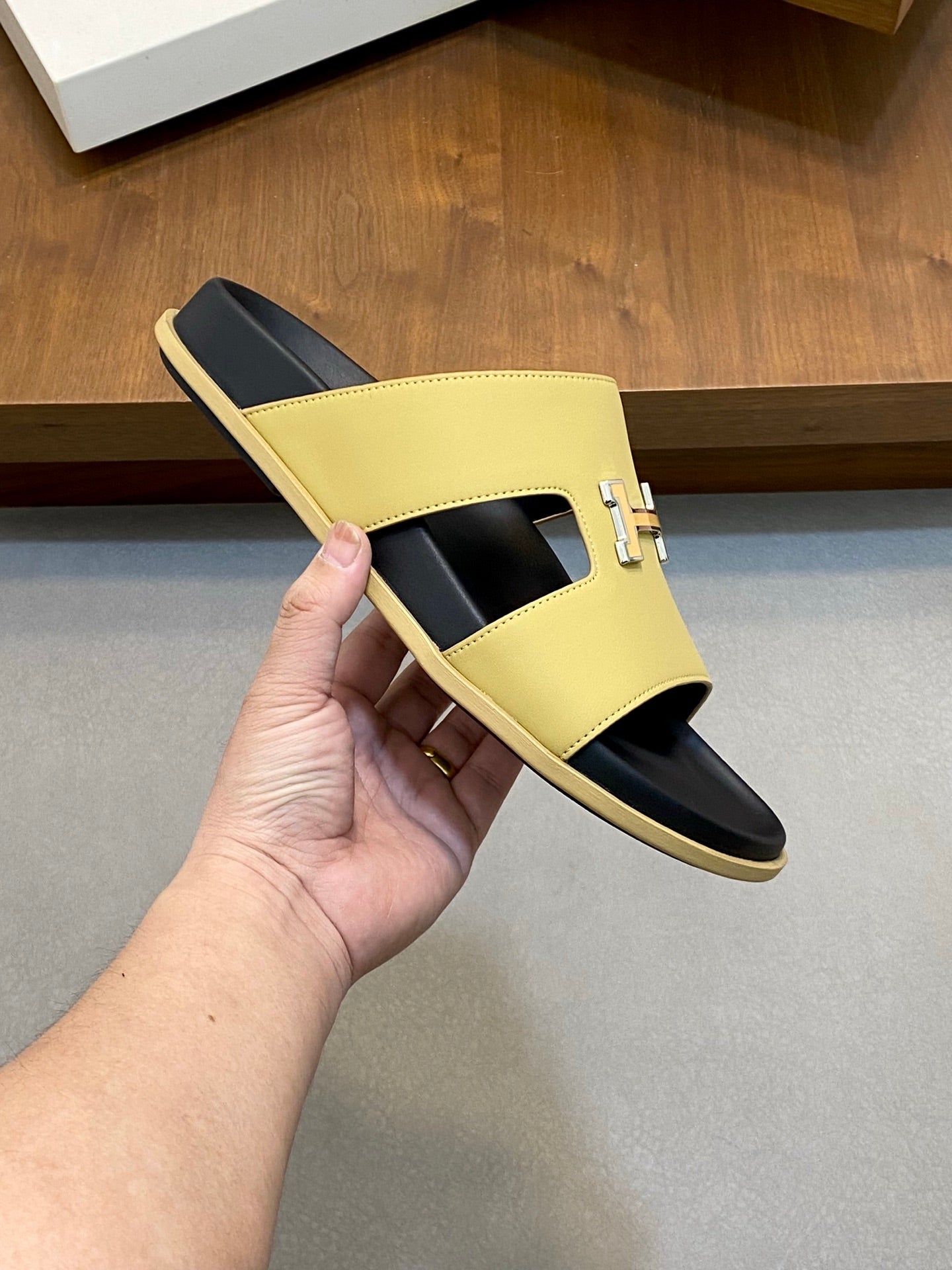 LuxluxHouse Best Quality Sandals Hermes