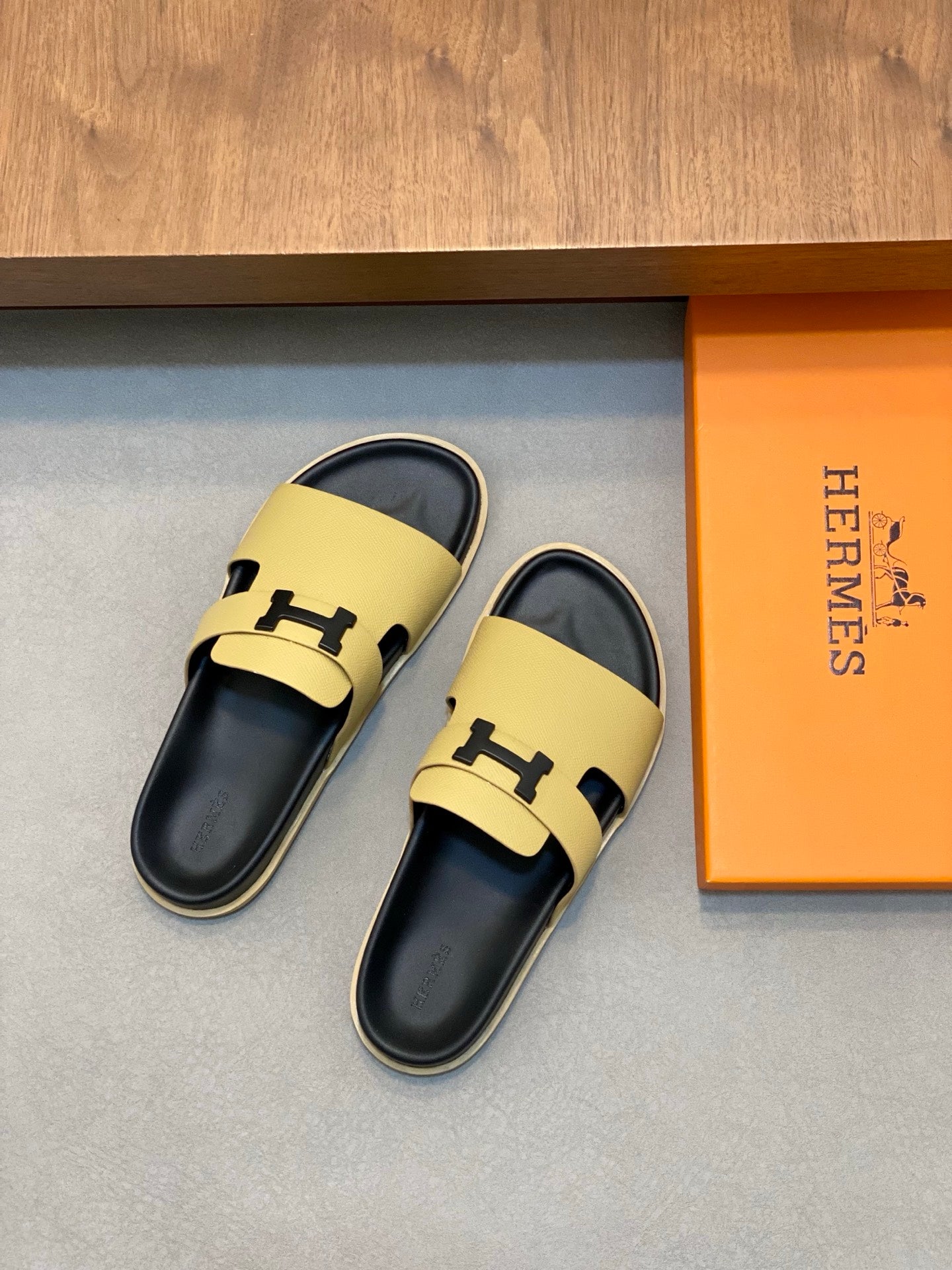 LuxluxHouse Best Quality Sandals Hermes