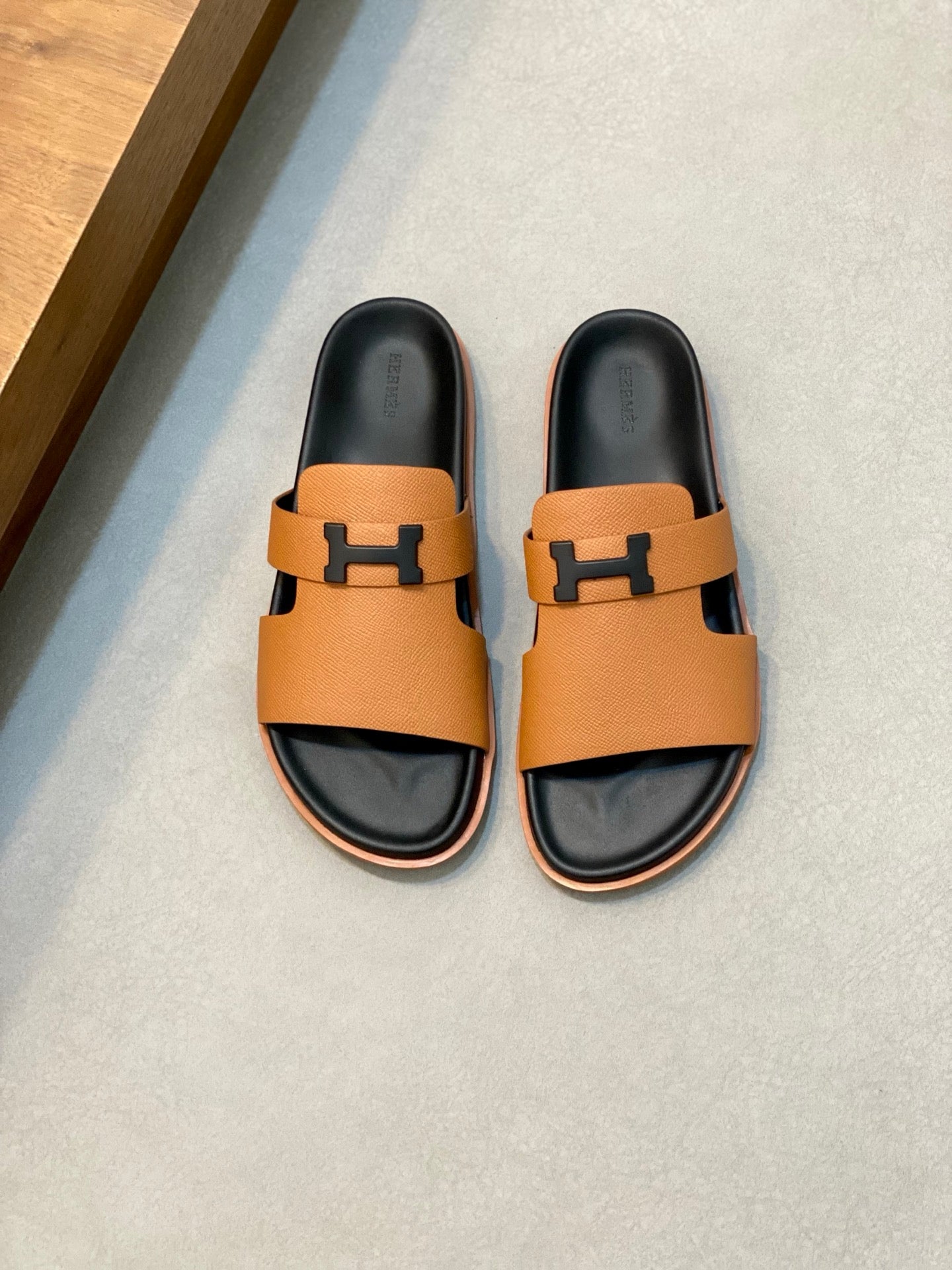 LuxluxHouse Best Quality Sandals Hermes