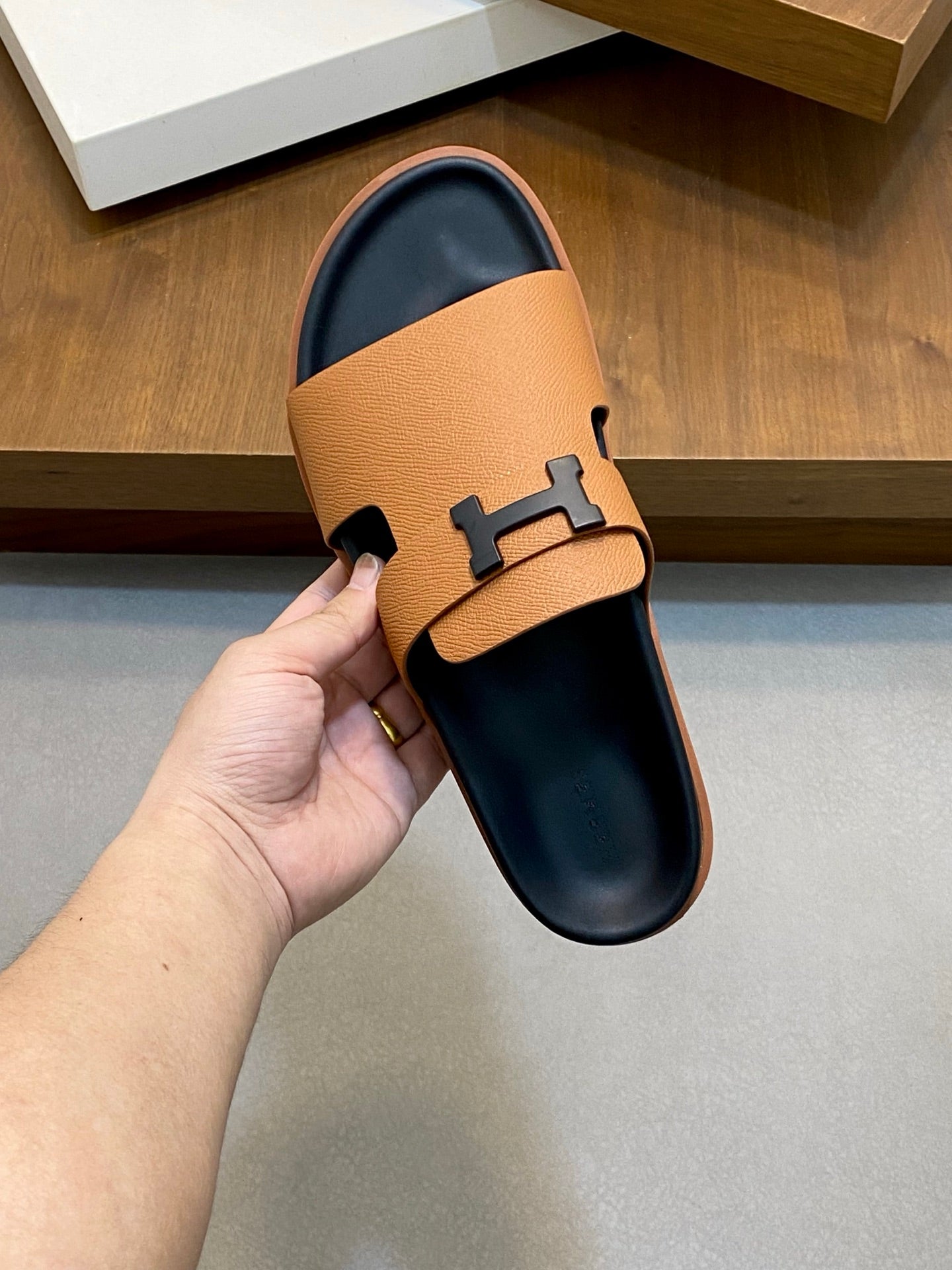 LuxluxHouse Best Quality Sandals Hermes