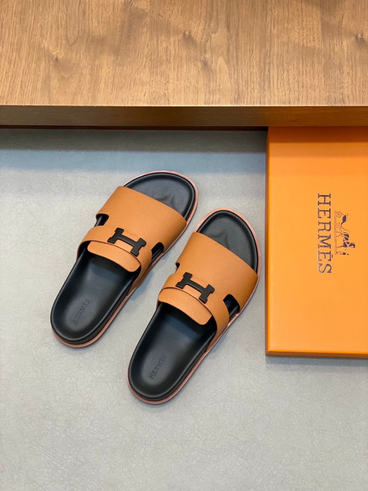 LuxluxHouse Best Quality Sandals Hermes