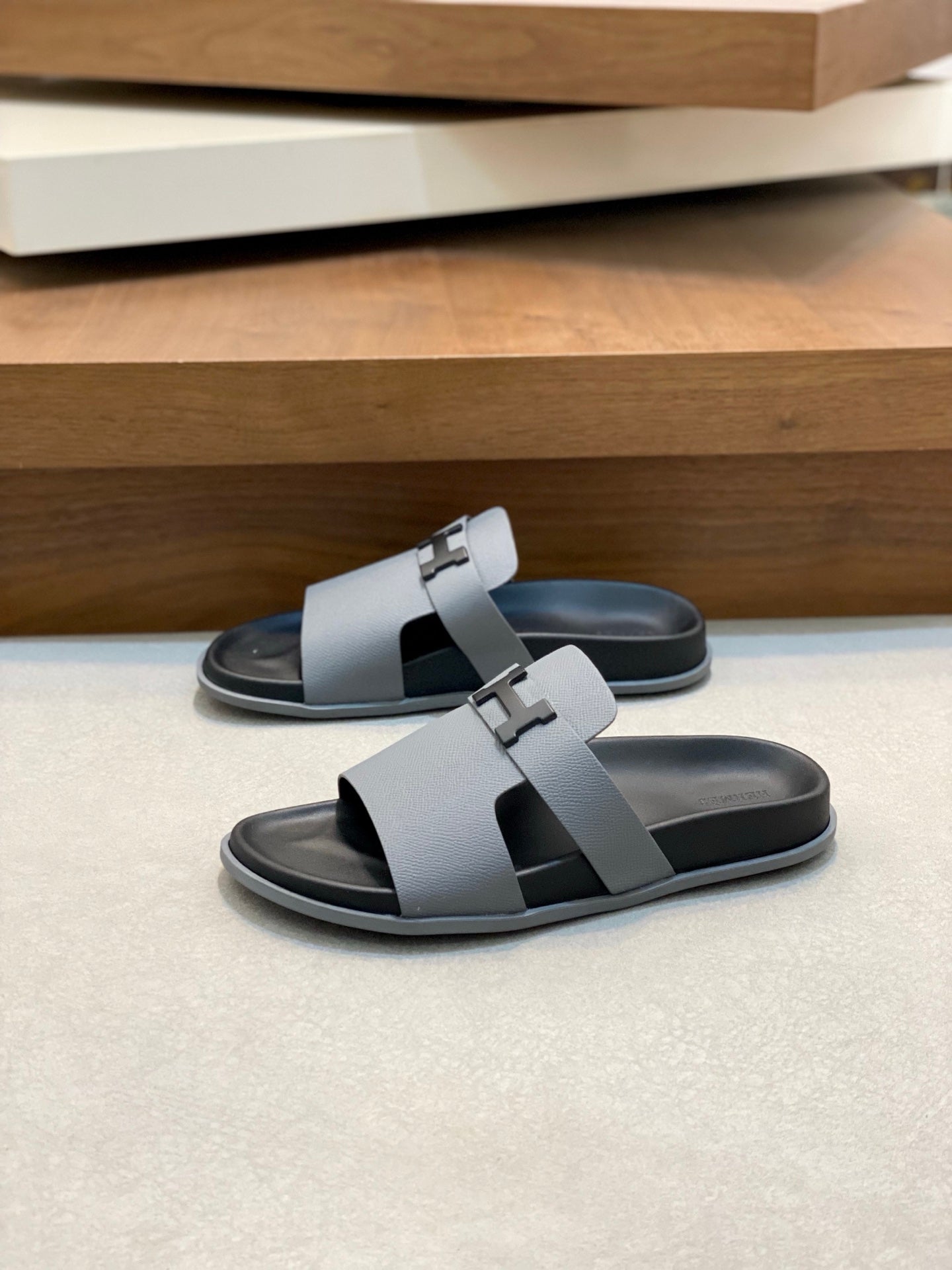 LuxluxHouse Best Quality Sandals Hermes