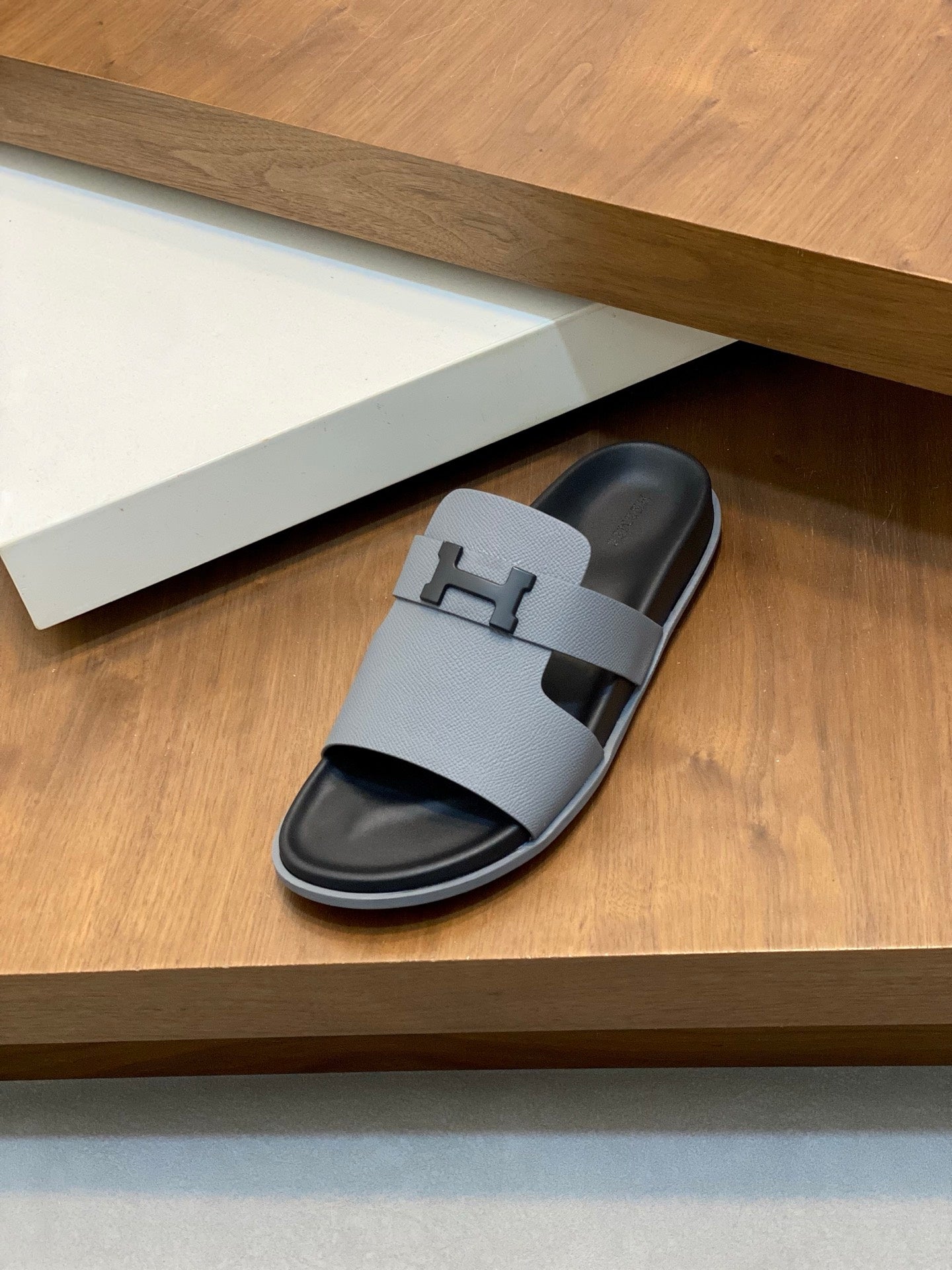 LuxluxHouse Best Quality Sandals Hermes