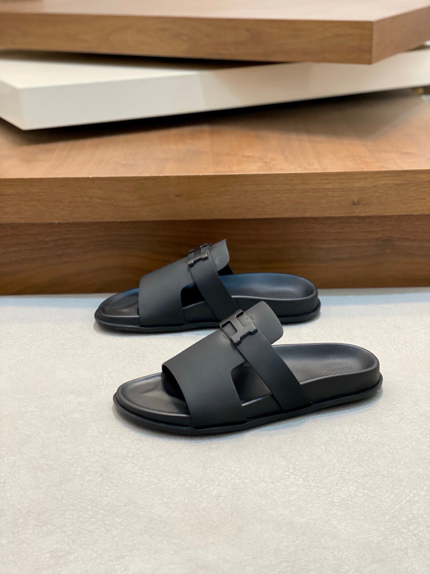 LuxluxHouse Best Quality Sandals Hermes