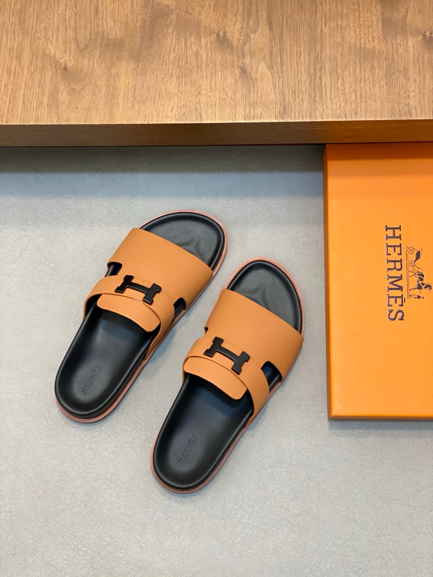LuxluxHouse Best Quality Sandals Hermes
