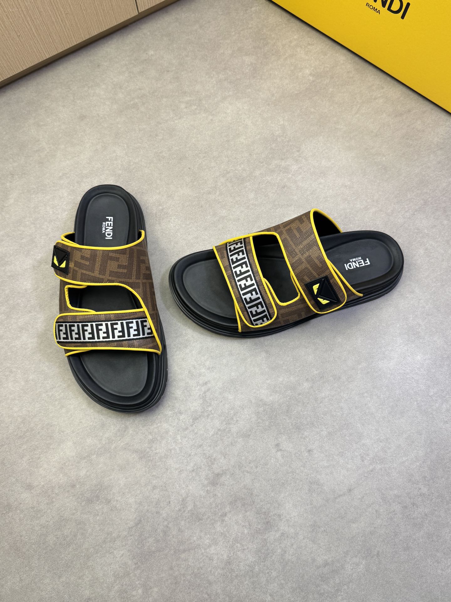 LuxluxHouse Best Quality Sandals Fendi