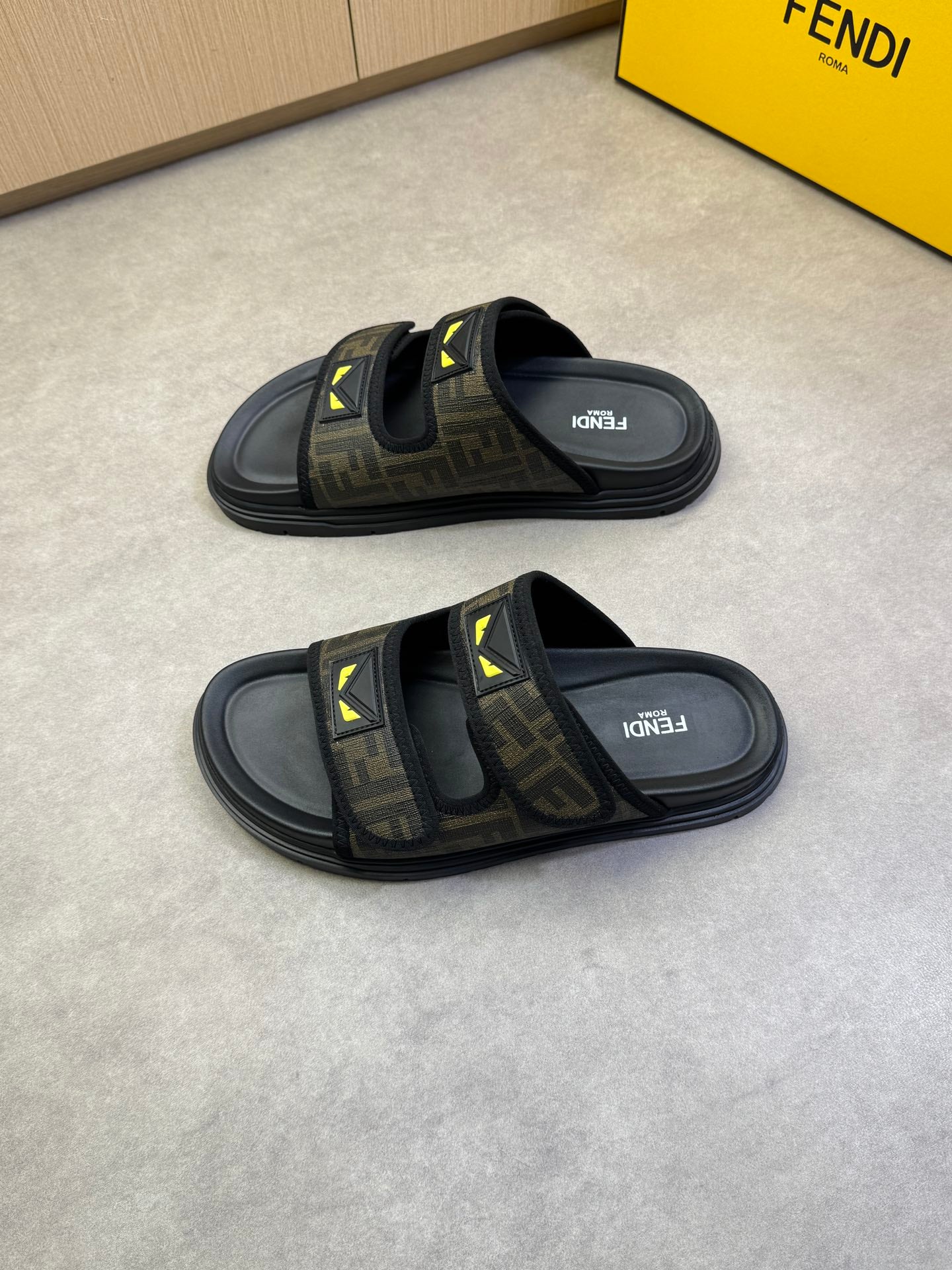 LuxluxHouse Best Quality Sandals Fendi