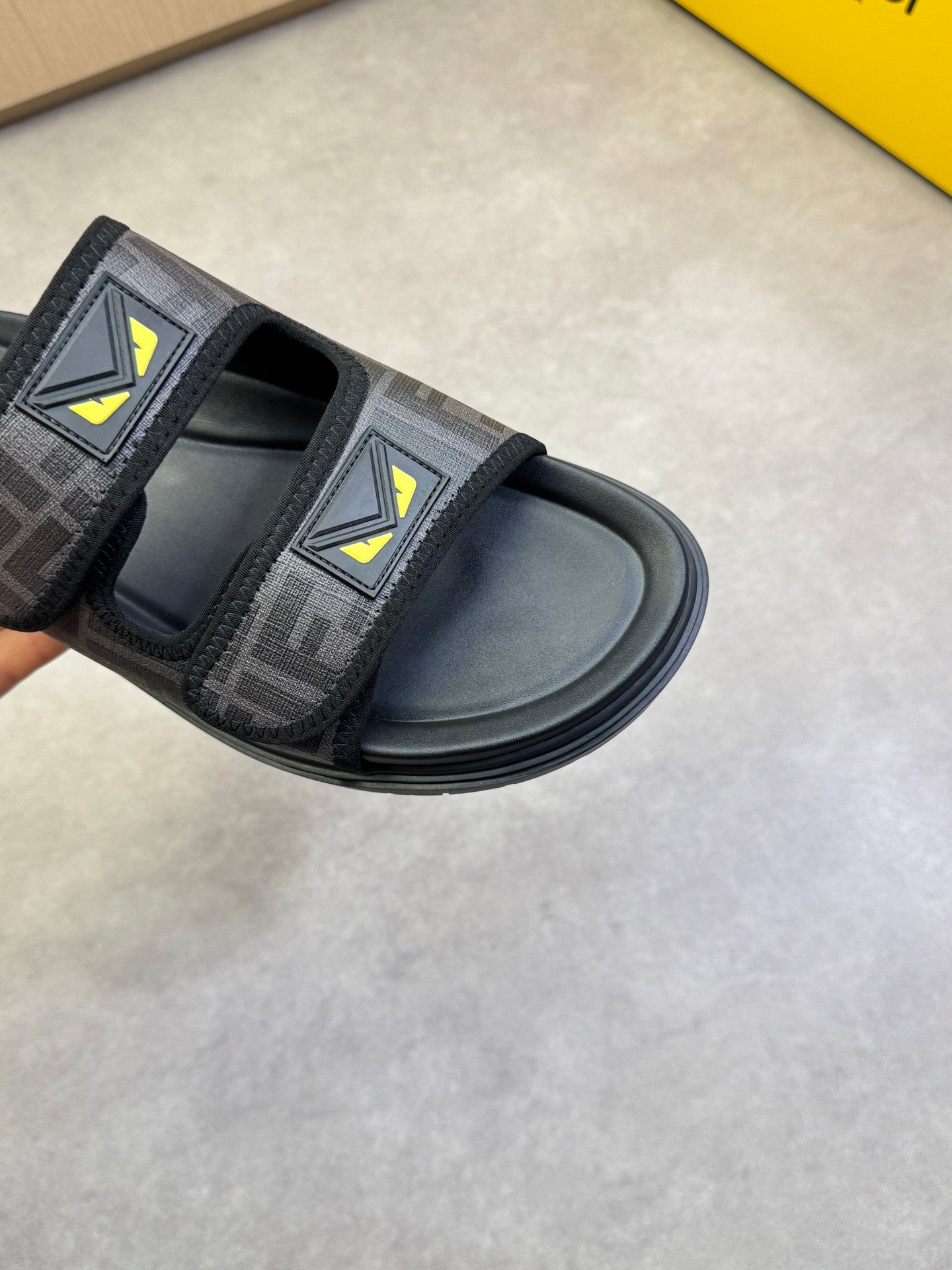 LuxluxHouse Best Quality Sandals Fendi