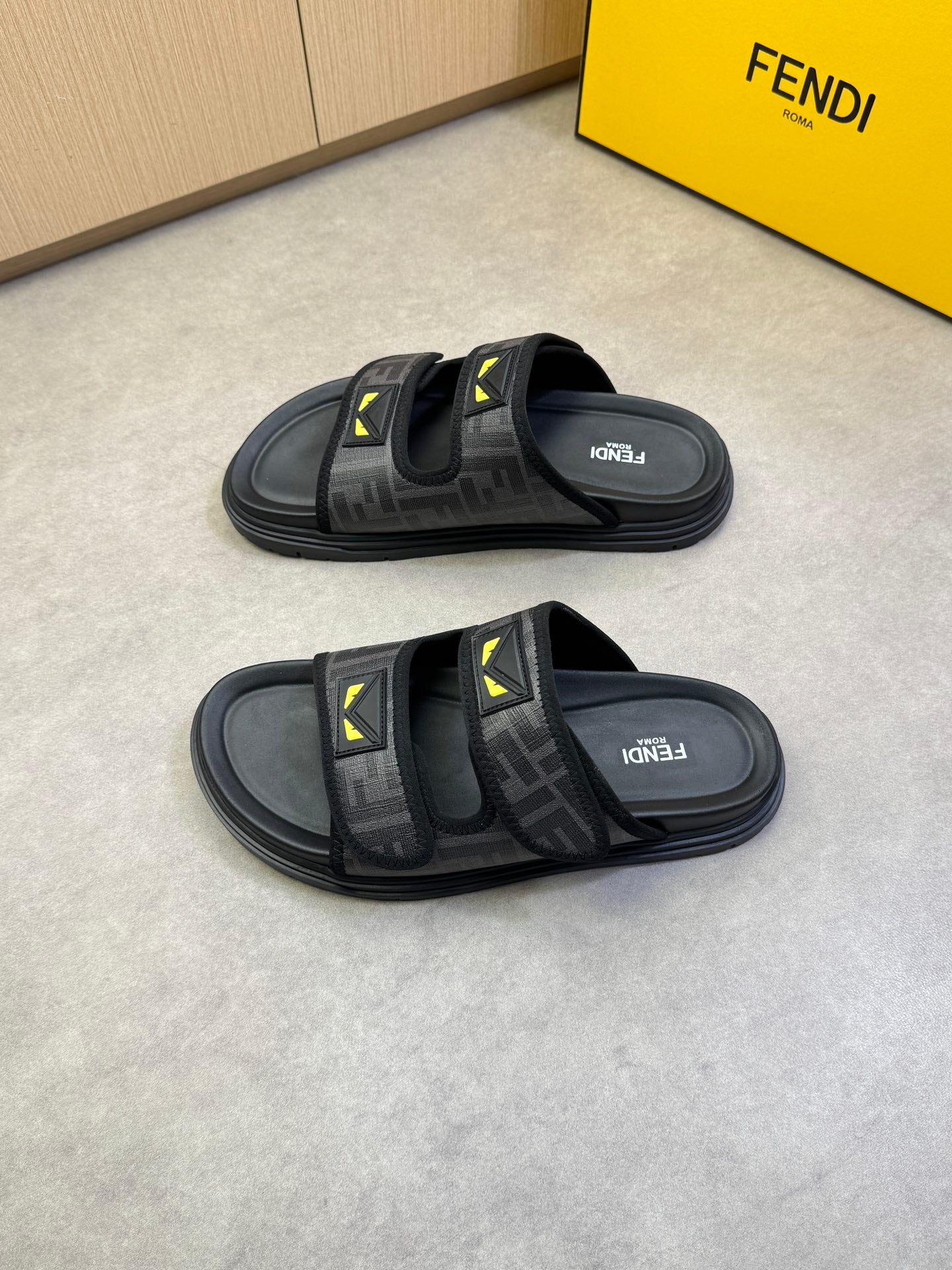 LuxluxHouse Best Quality Sandals Fendi