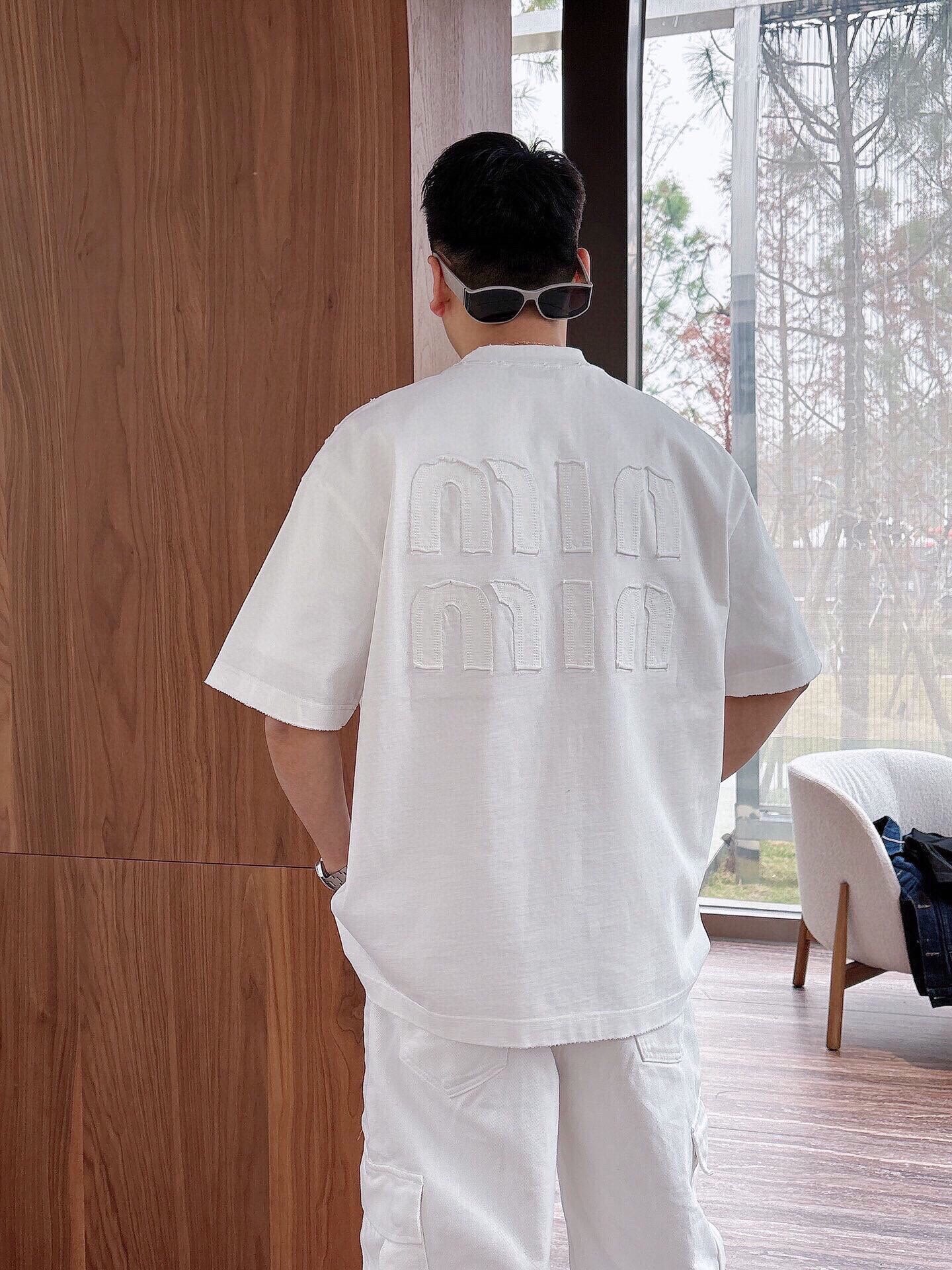 LuxluxHouse Best Quality Clothes Miu Miu T-shirt