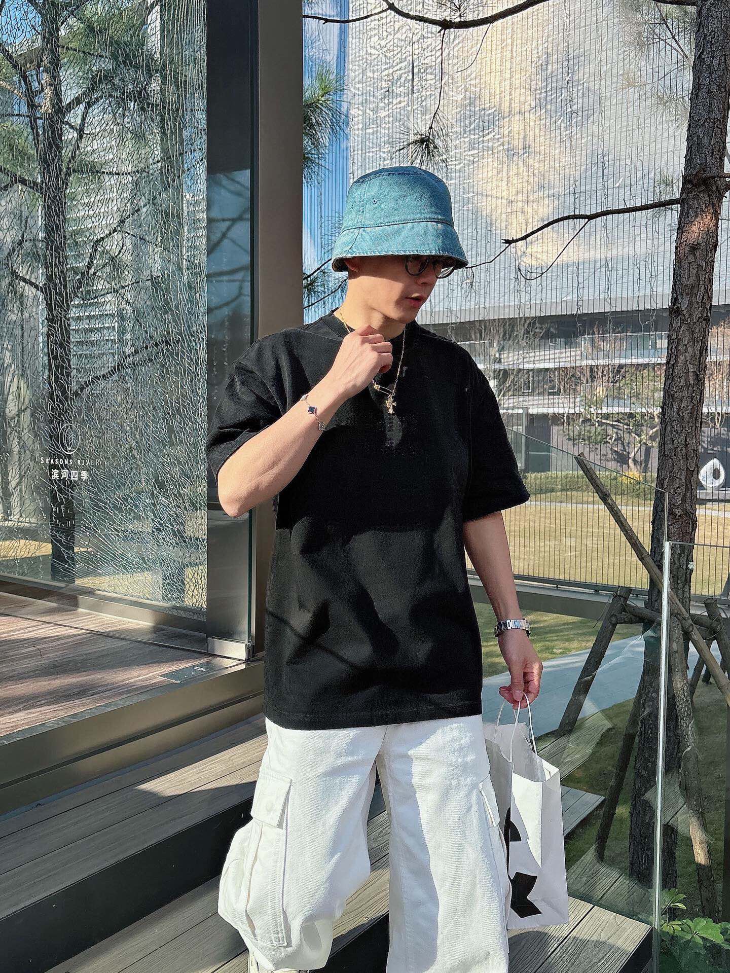 LuxluxHouse Best Quality Clothes Miu Miu T-shirt