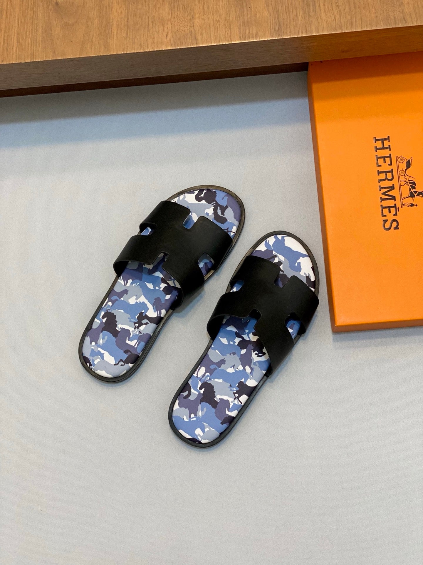 LuxluxHouse Best Quality Sandals Hermes