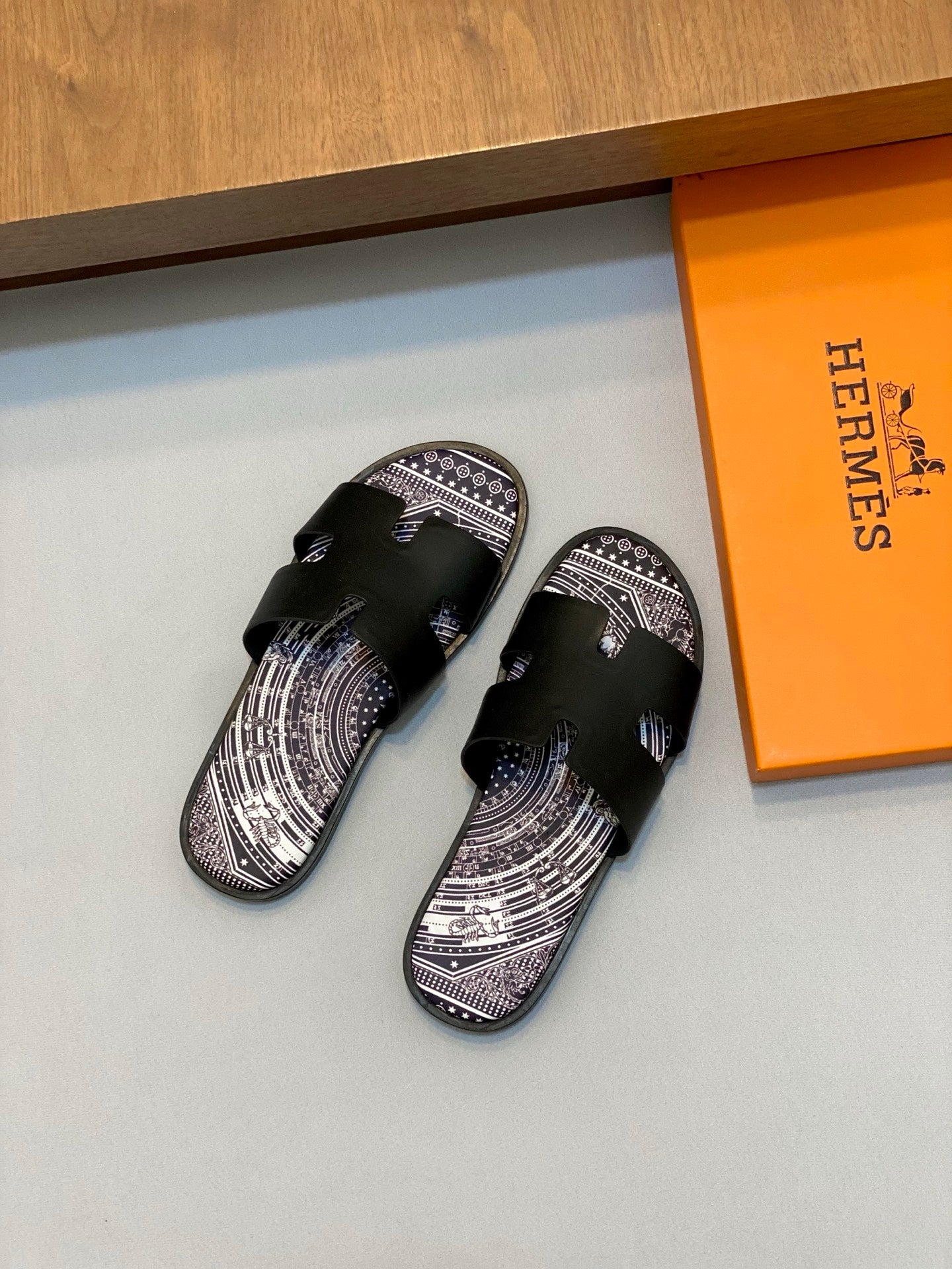 LuxluxHouse Best Quality Sandals Hermes