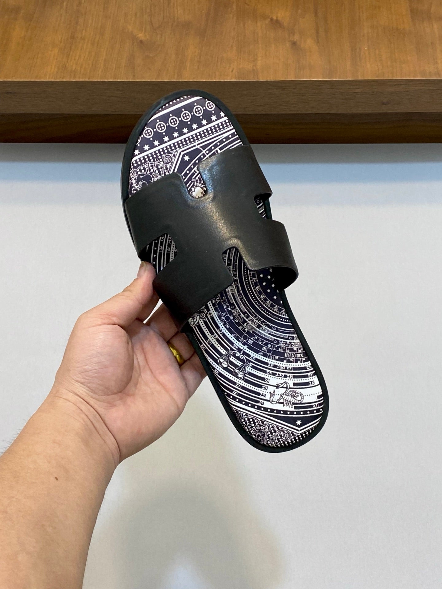 LuxluxHouse Best Quality Sandals Hermes