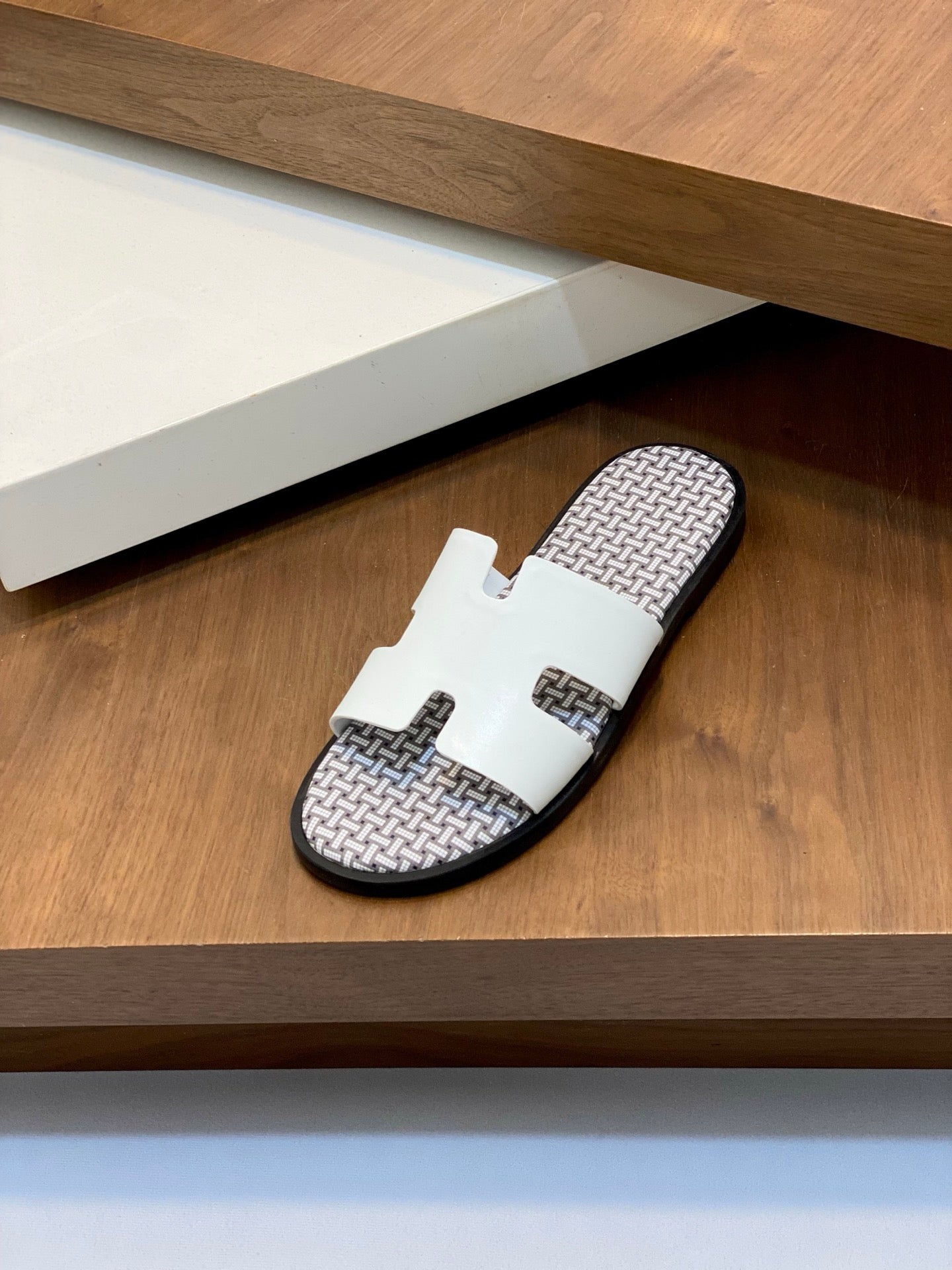 LuxluxHouse Best Quality Sandals Hermes