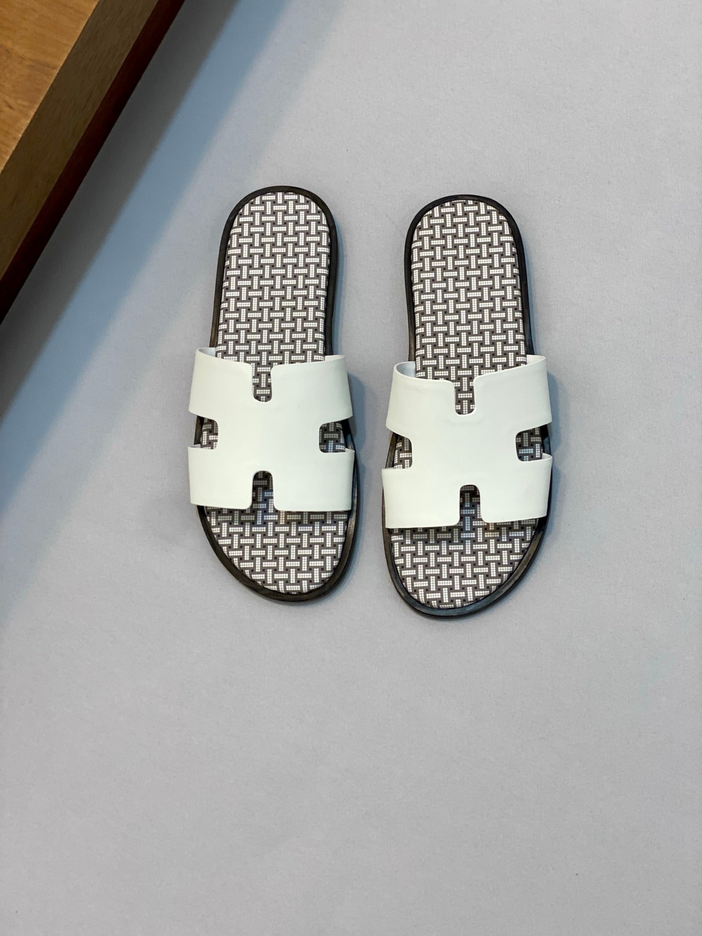 LuxluxHouse Best Quality Sandals Hermes