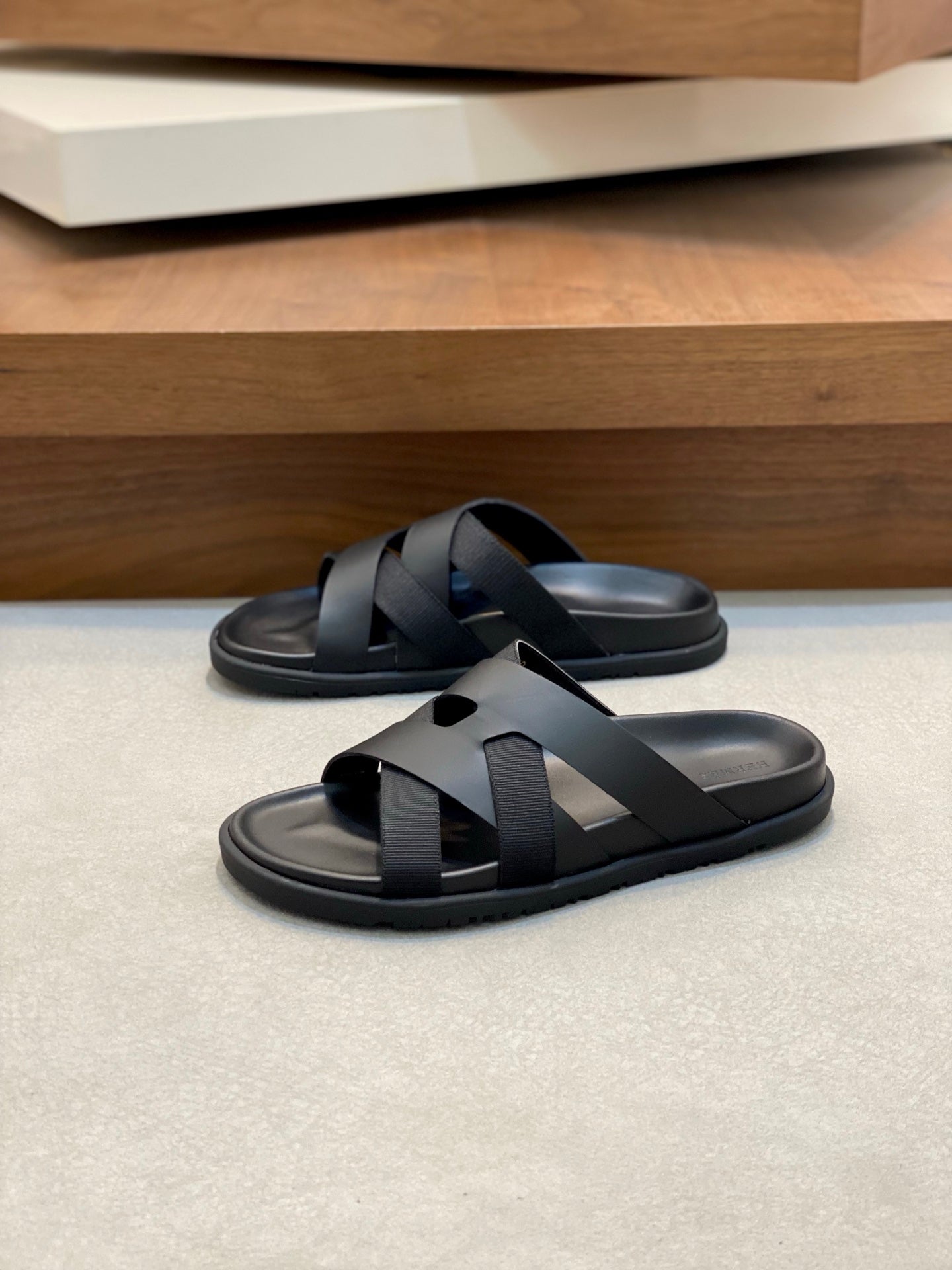 LuxluxHouse Best Quality Sandals Hermes