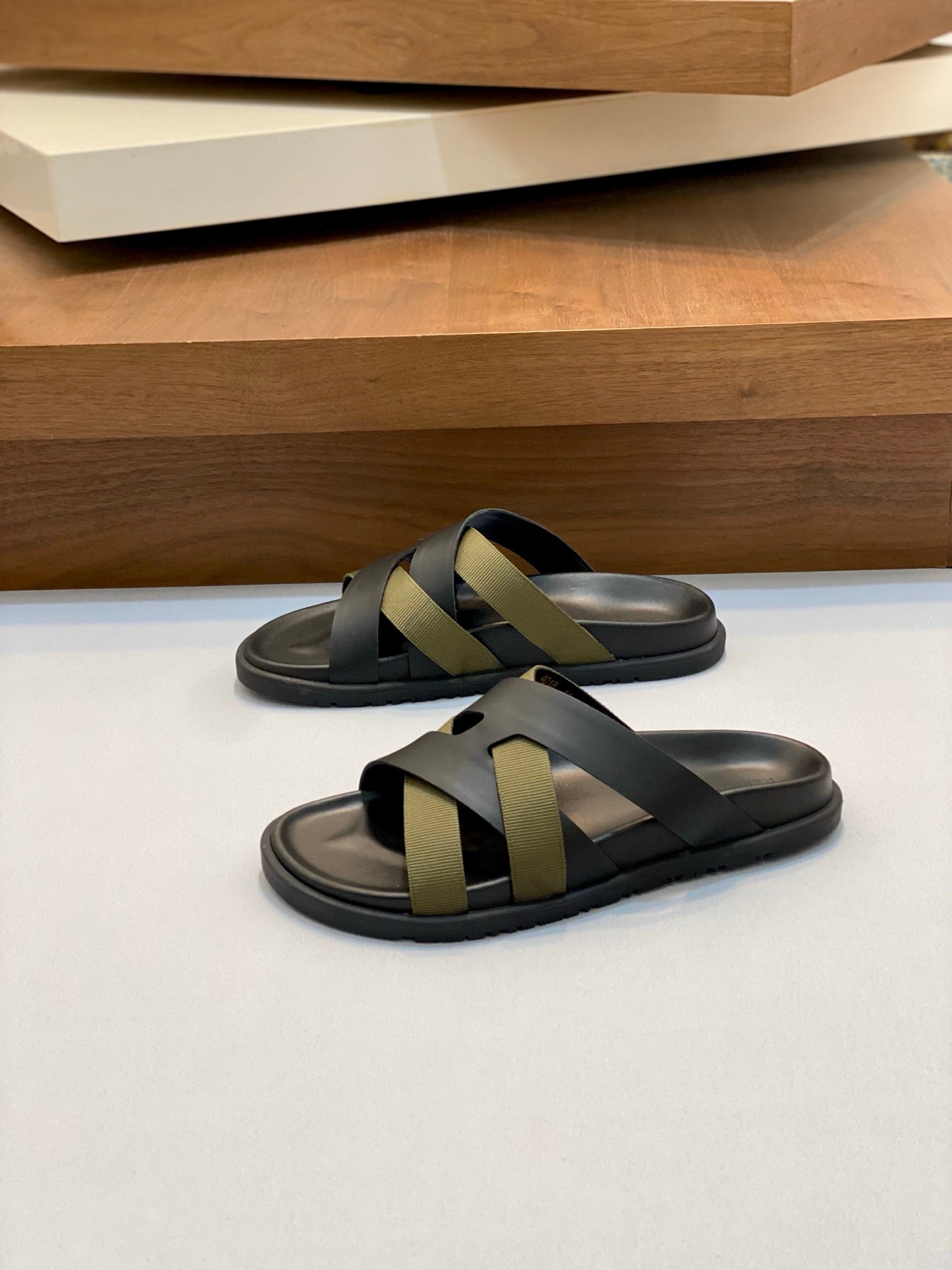 LuxluxHouse Best Quality Sandals Hermes