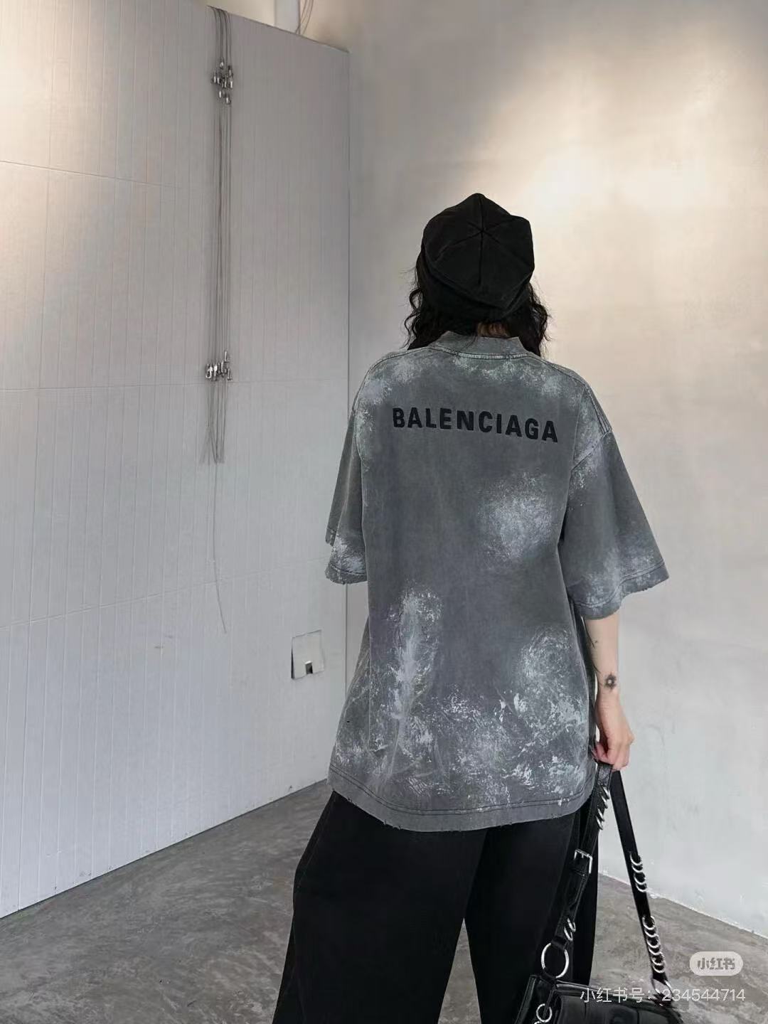 LuxluxHouse Best Quality Clothes Balenciaga T-shirt