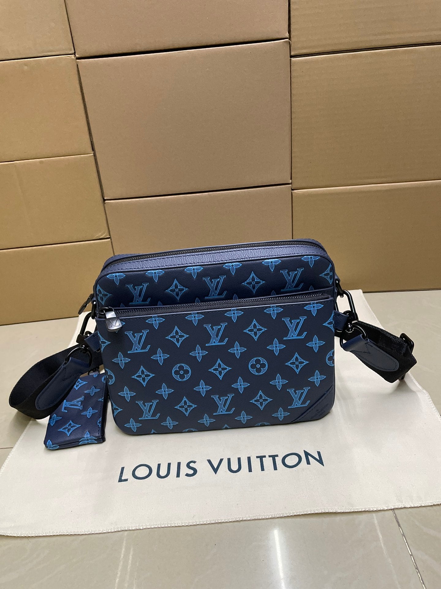 LuxluxHouse Best Quality Bags Louis Vuitton Women Men