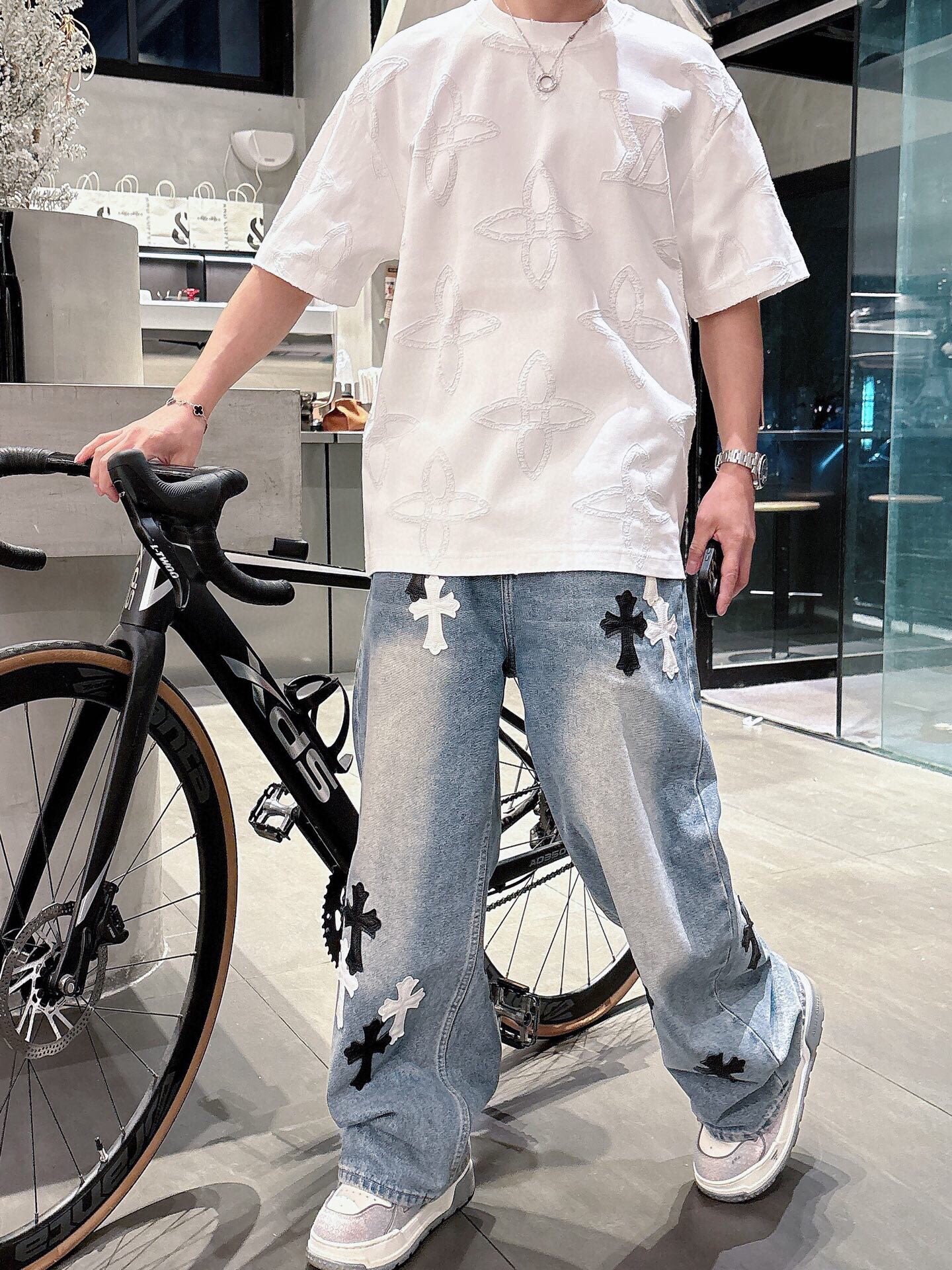 LuxluxHouse Best Quality Clothes T-shirt Louis Vuitton