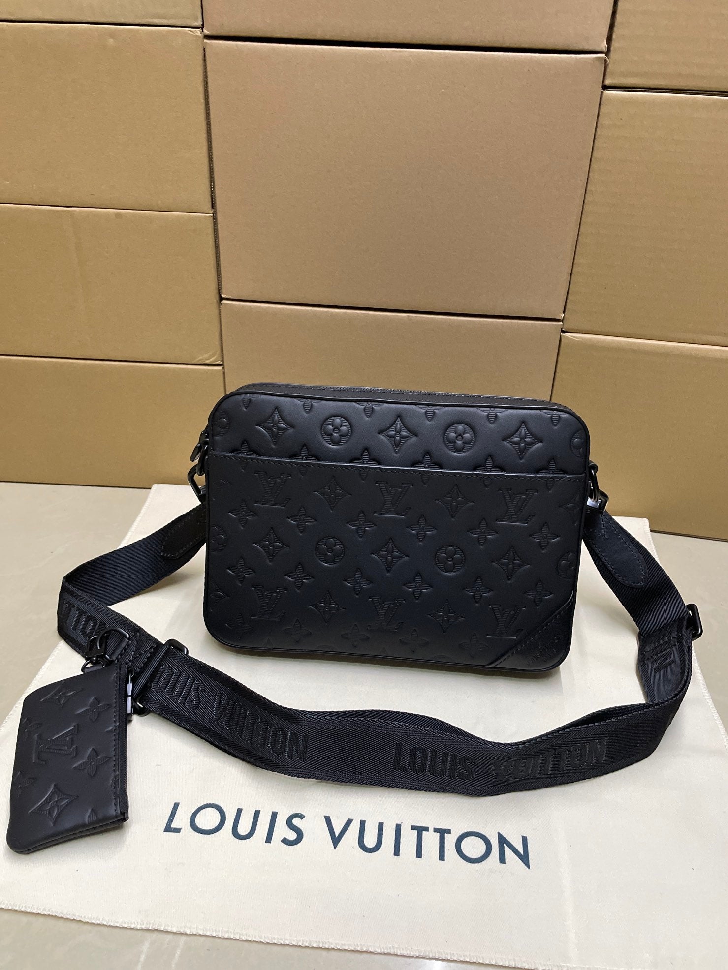 LuxluxHouse Best Quality Bags Louis Vuitton Women Men