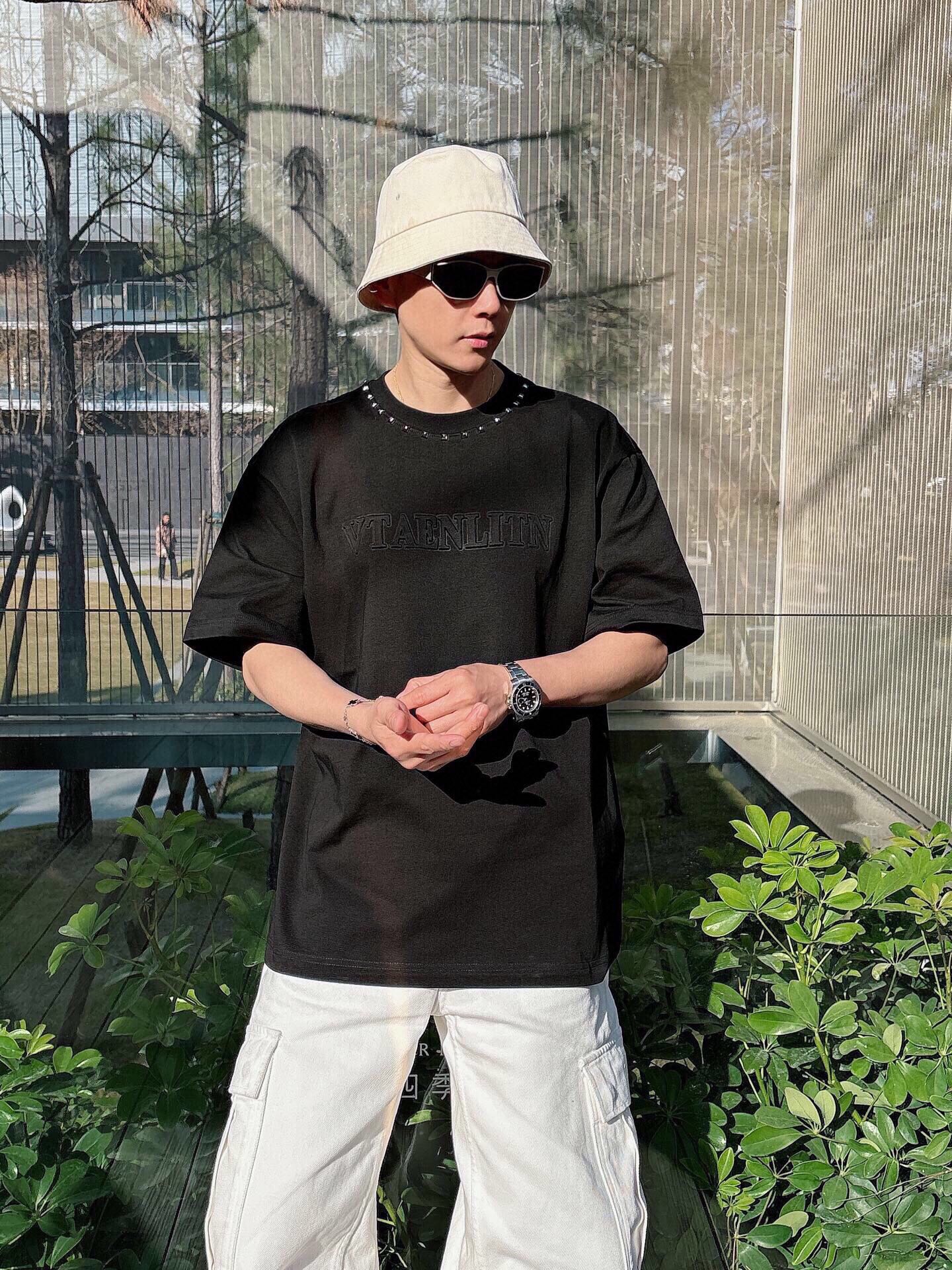 LuxluxHouse Best Quality Clothes Valentino T-shirt