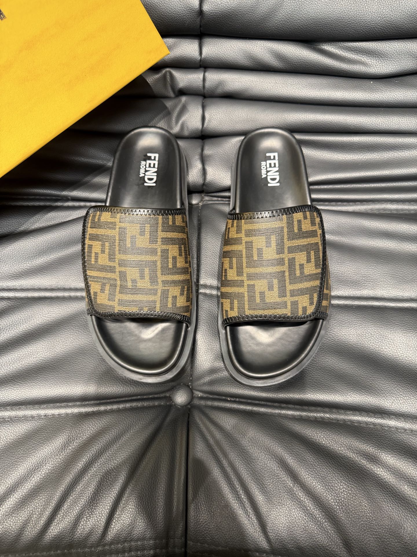LuxluxHouse Best Quality Sandals Fendi