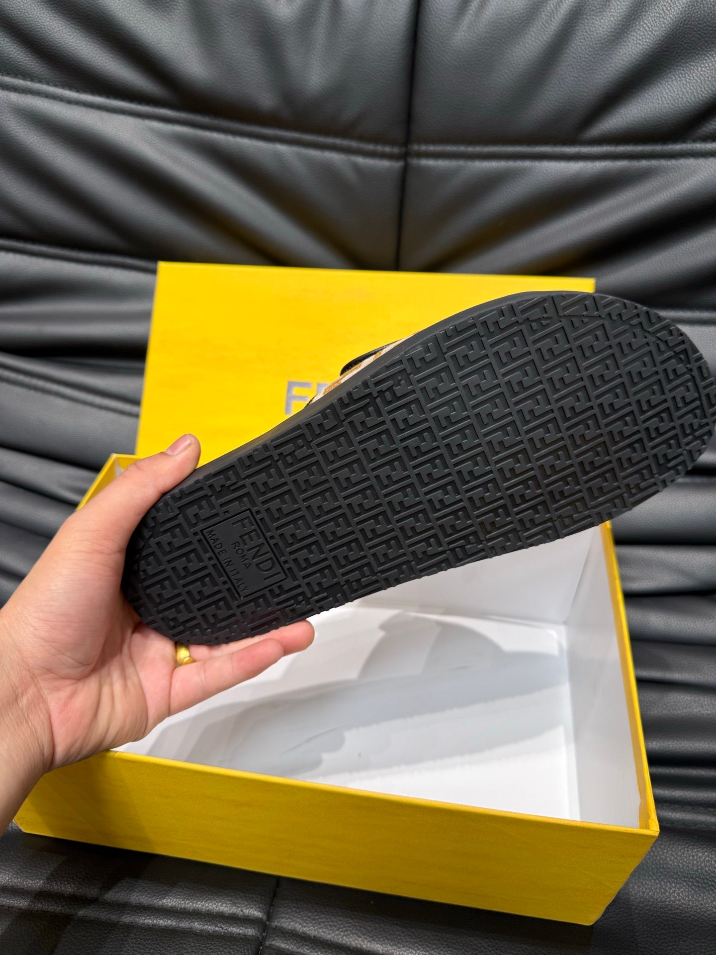LuxluxHouse Best Quality Sandals Fendi